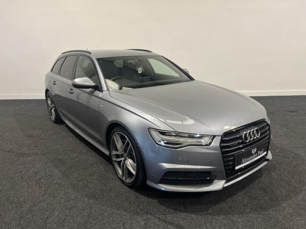 Audi A6 Avant 3.0 TDI V6 Black Edition Estate 5dr Diesel S Tronic quattro Euro 6 (s/s) (218 ps)