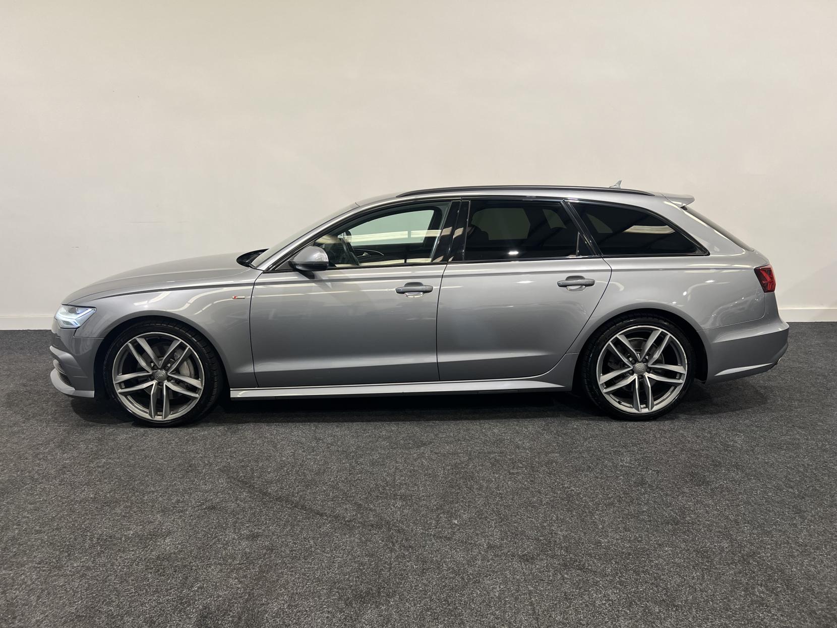 Audi A6 Avant 3.0 TDI V6 Black Edition Estate 5dr Diesel S Tronic quattro Euro 6 (s/s) (218 ps)