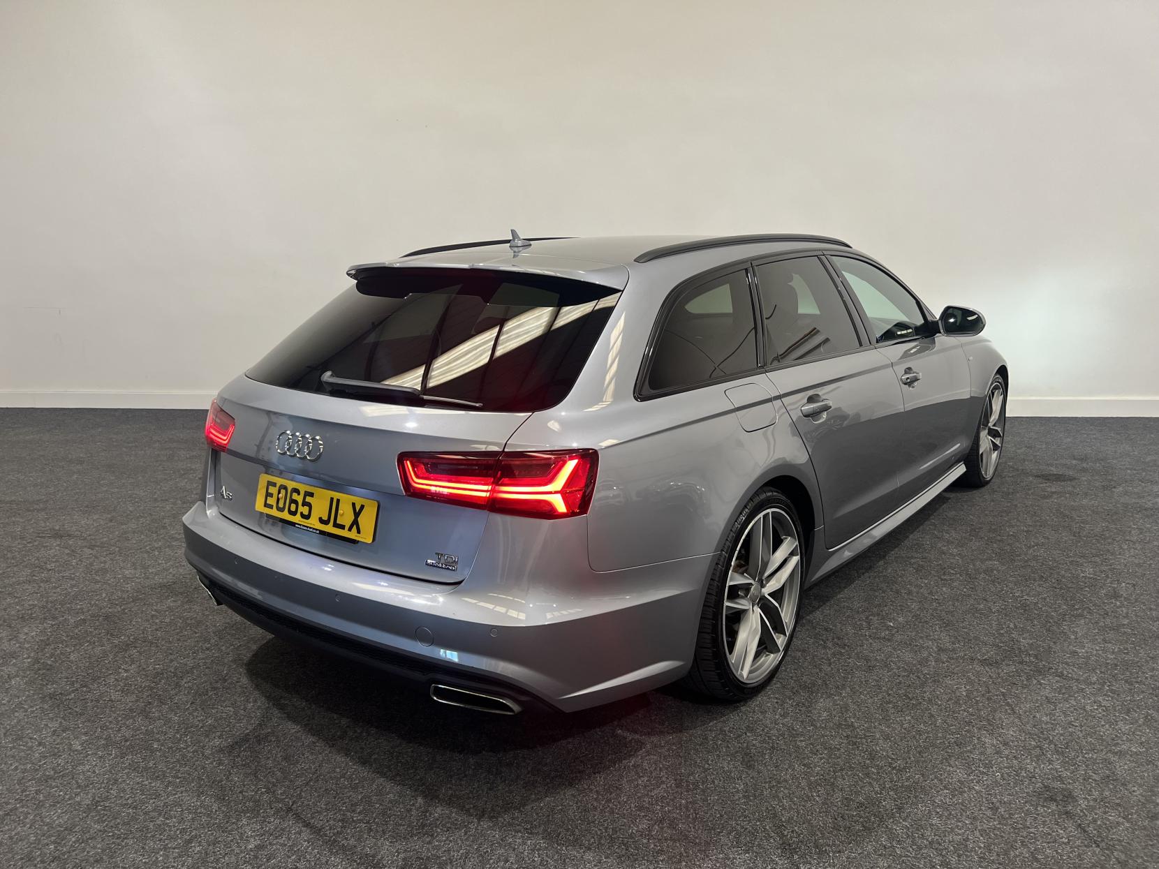 Audi A6 Avant 3.0 TDI V6 Black Edition Estate 5dr Diesel S Tronic quattro Euro 6 (s/s) (218 ps)