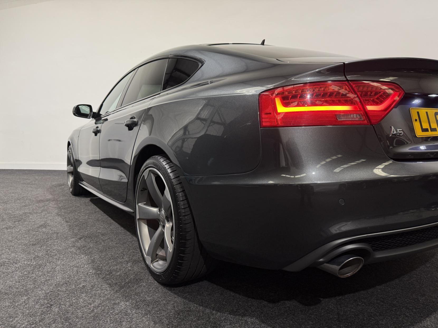 Audi A5 3.0 TDI V6 Black Edition Sportback 5dr Diesel Multitronic Euro 5 (s/s) (204 ps)