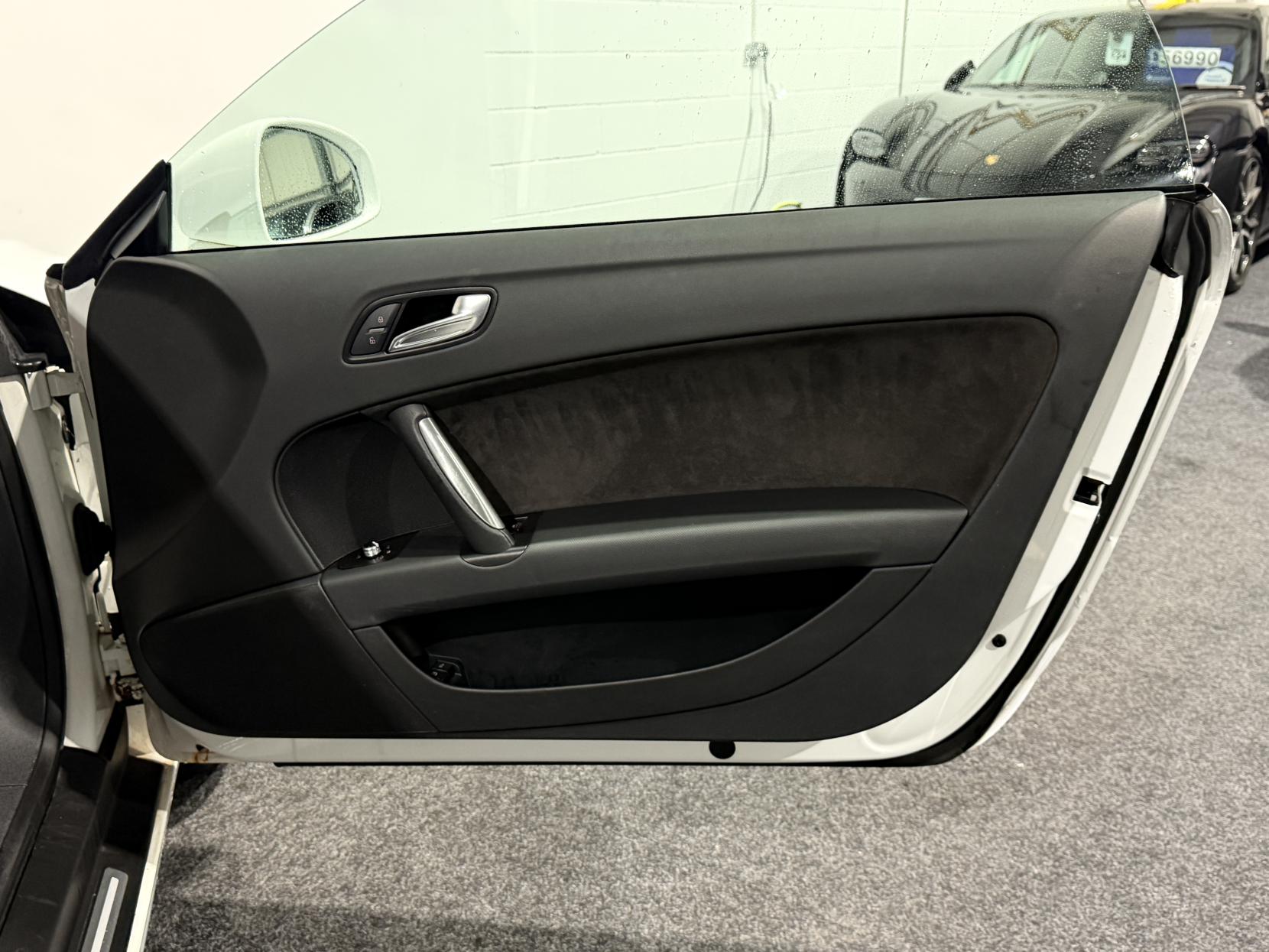 Audi TT 1.8 TFSI Sport Roadster 2dr Petrol Manual Euro 5 (160 ps)