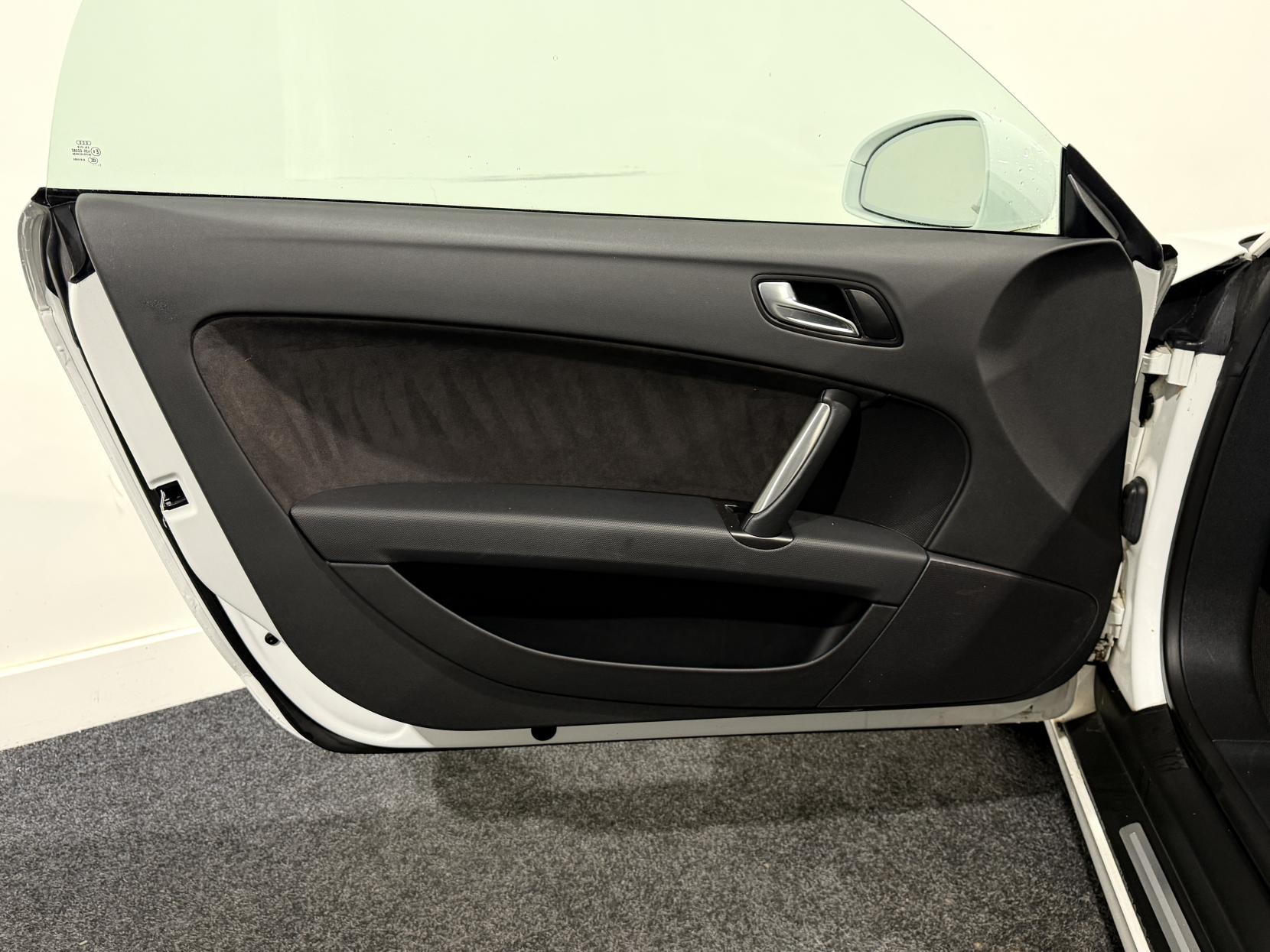 Audi TT 1.8 TFSI Sport Roadster 2dr Petrol Manual Euro 5 (160 ps)