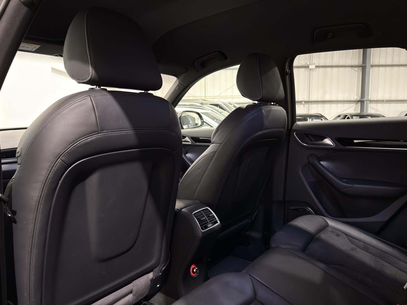 Audi Q3 1.4 TFSI CoD Black Edition SUV 5dr Petrol Manual Euro 6 (s/s) (150 ps)