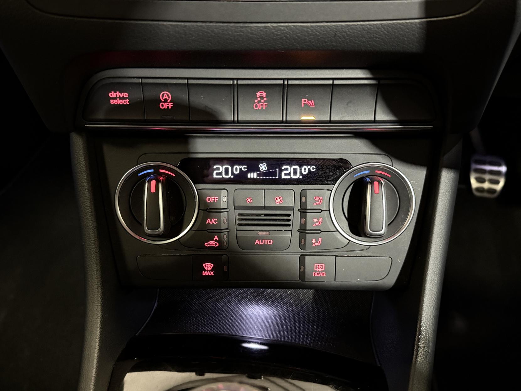 Audi Q3 1.4 TFSI CoD Black Edition SUV 5dr Petrol Manual Euro 6 (s/s) (150 ps)