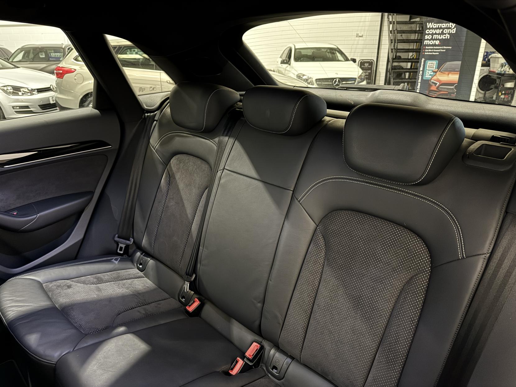 Audi Q3 1.4 TFSI CoD Black Edition SUV 5dr Petrol Manual Euro 6 (s/s) (150 ps)
