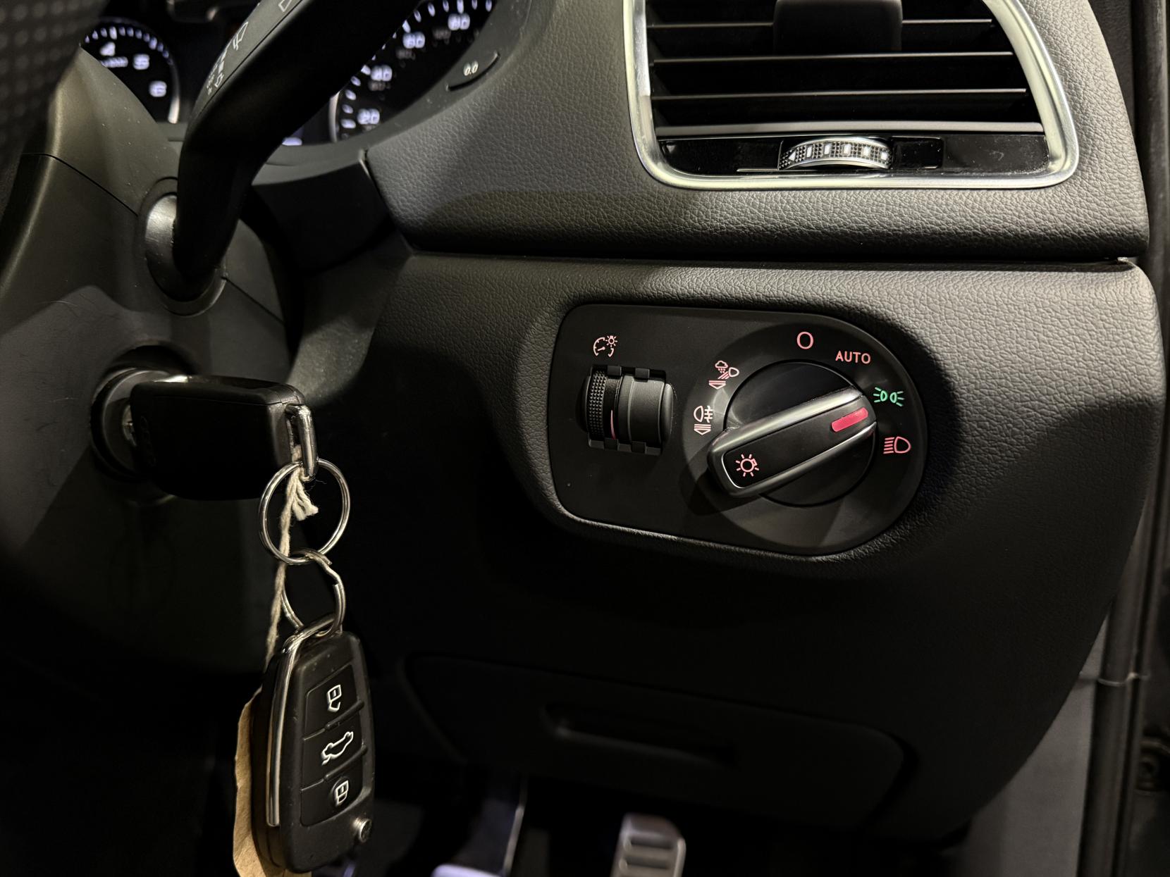 Audi Q3 1.4 TFSI CoD Black Edition SUV 5dr Petrol Manual Euro 6 (s/s) (150 ps)