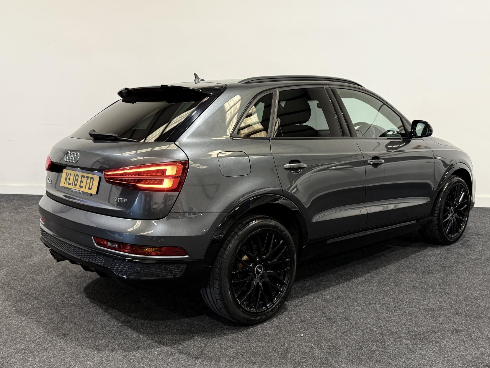 Audi Q3 1.4 TFSI CoD Black Edition SUV 5dr Petrol Manual Euro 6 (s/s) (150 ps)