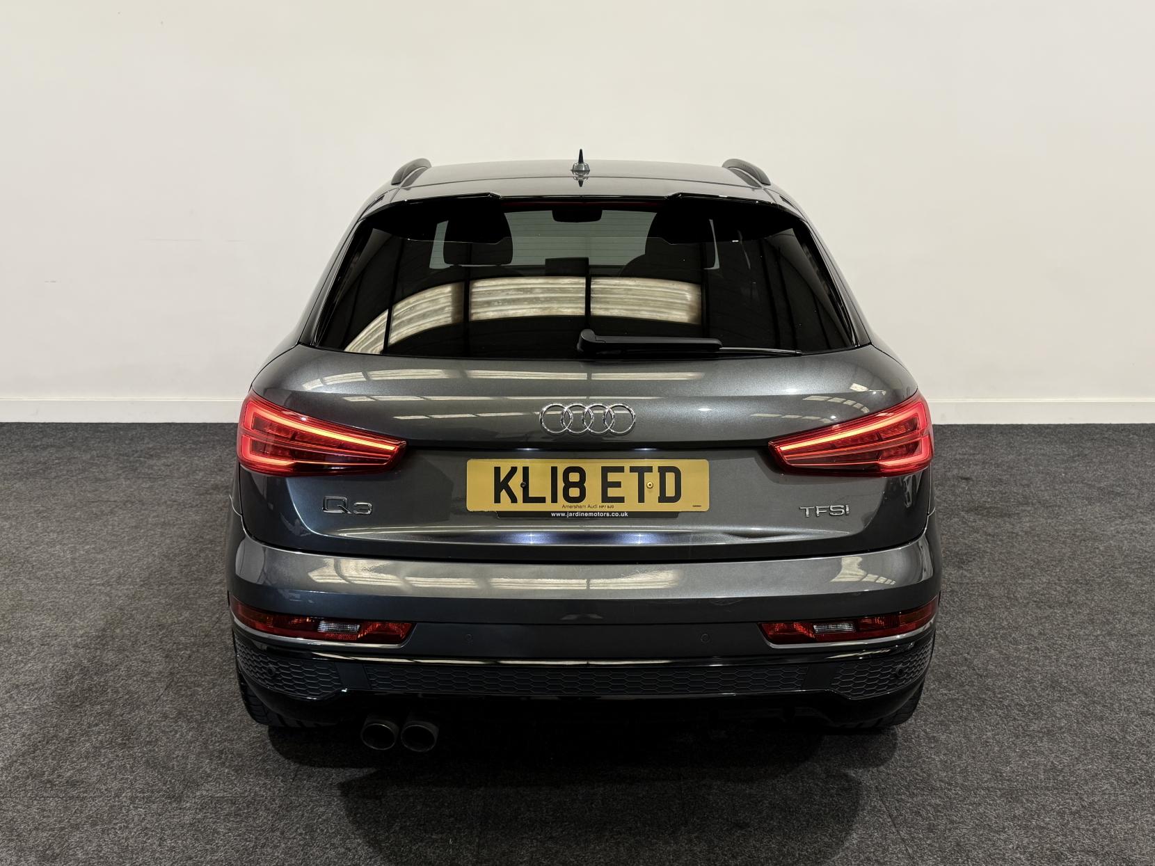 Audi Q3 1.4 TFSI CoD Black Edition SUV 5dr Petrol Manual Euro 6 (s/s) (150 ps)