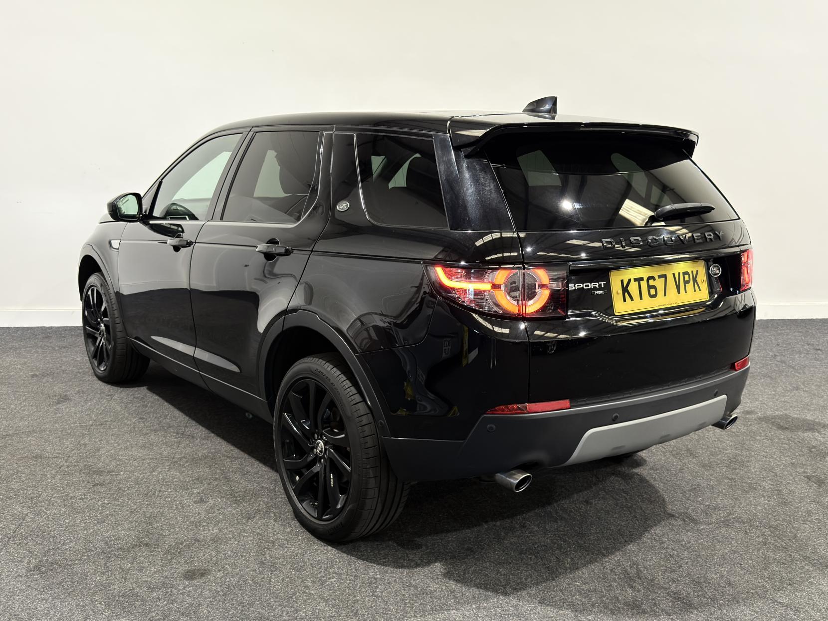 Land Rover Discovery Sport 2.0 TD4 HSE Luxury SUV 5dr Diesel Auto 4WD Euro 6 (s/s) (180 ps)