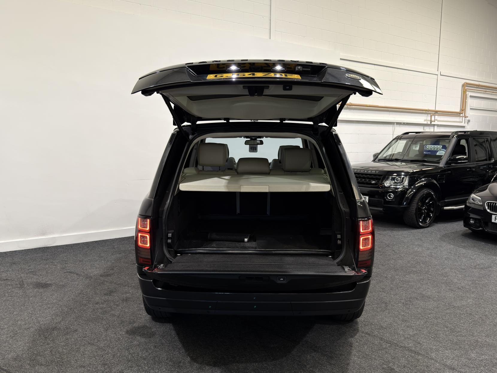 Land Rover Range Rover 3.0 TD V6 Vogue SE SUV 5dr Diesel Auto 4WD Euro 5 (s/s) (258 ps)