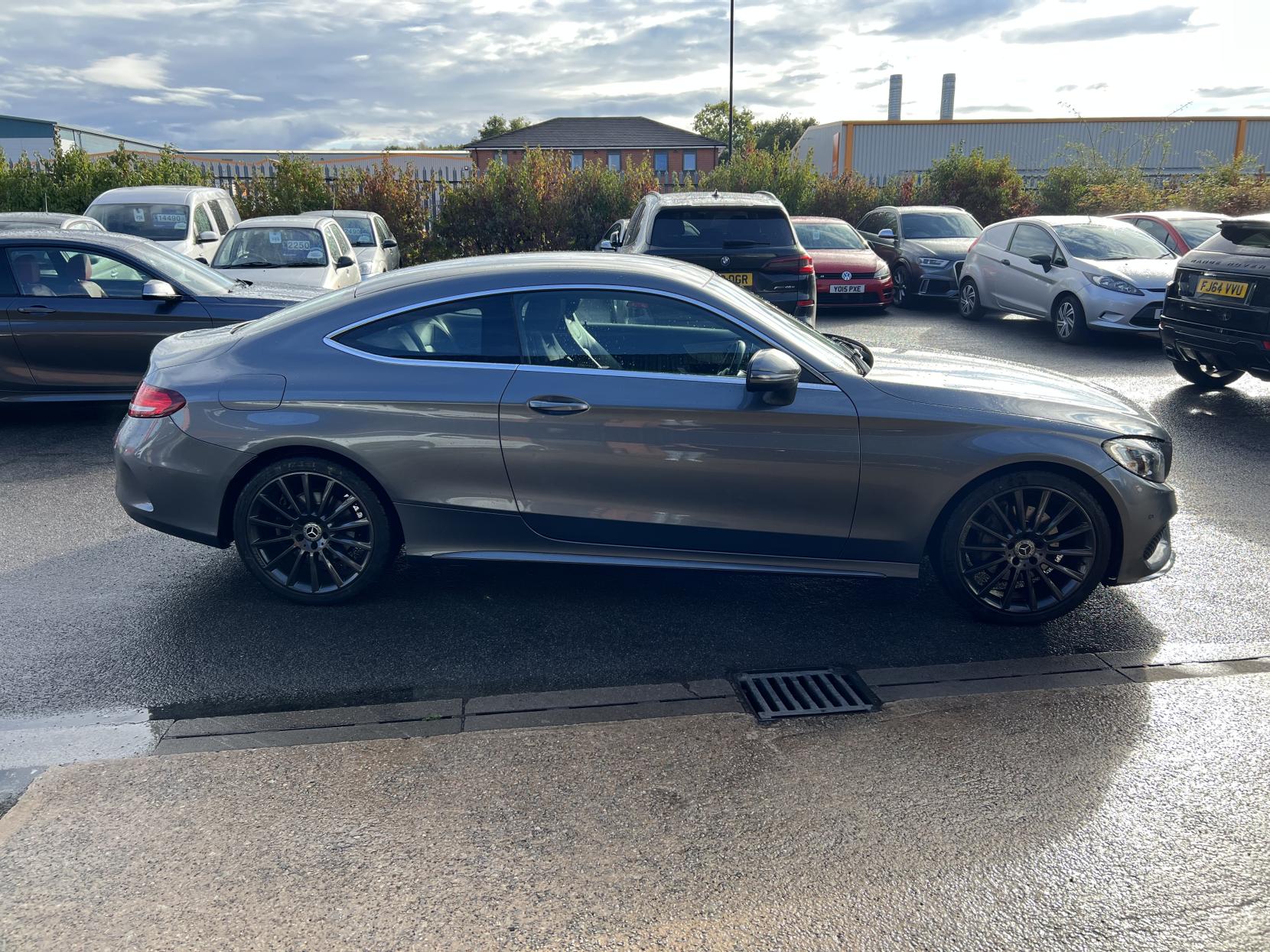 Mercedes-Benz C Class 2.1 C220d AMG Line Coupe 2dr Diesel G-Tronic+ Euro 6 (s/s) (170 ps)