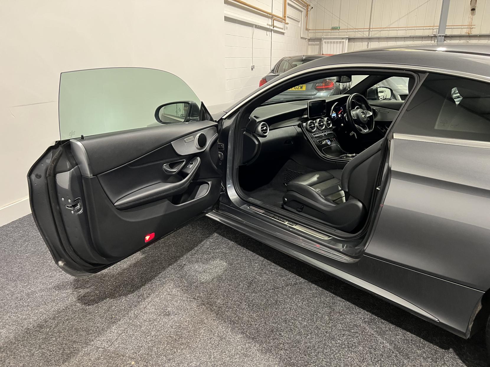 Mercedes-Benz C Class 2.1 C220d AMG Line Coupe 2dr Diesel G-Tronic+ Euro 6 (s/s) (170 ps)