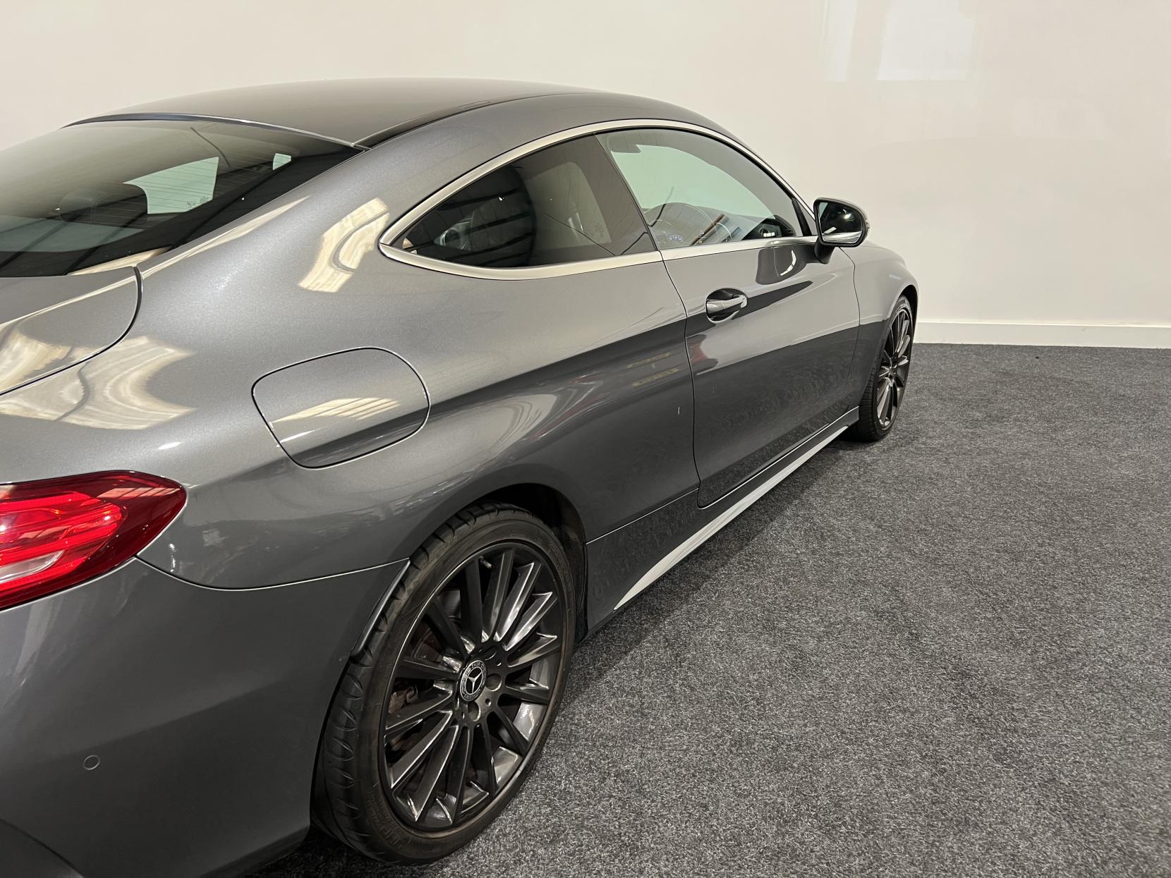 Mercedes-Benz C Class 2.1 C220d AMG Line Coupe 2dr Diesel G-Tronic+ Euro 6 (s/s) (170 ps)