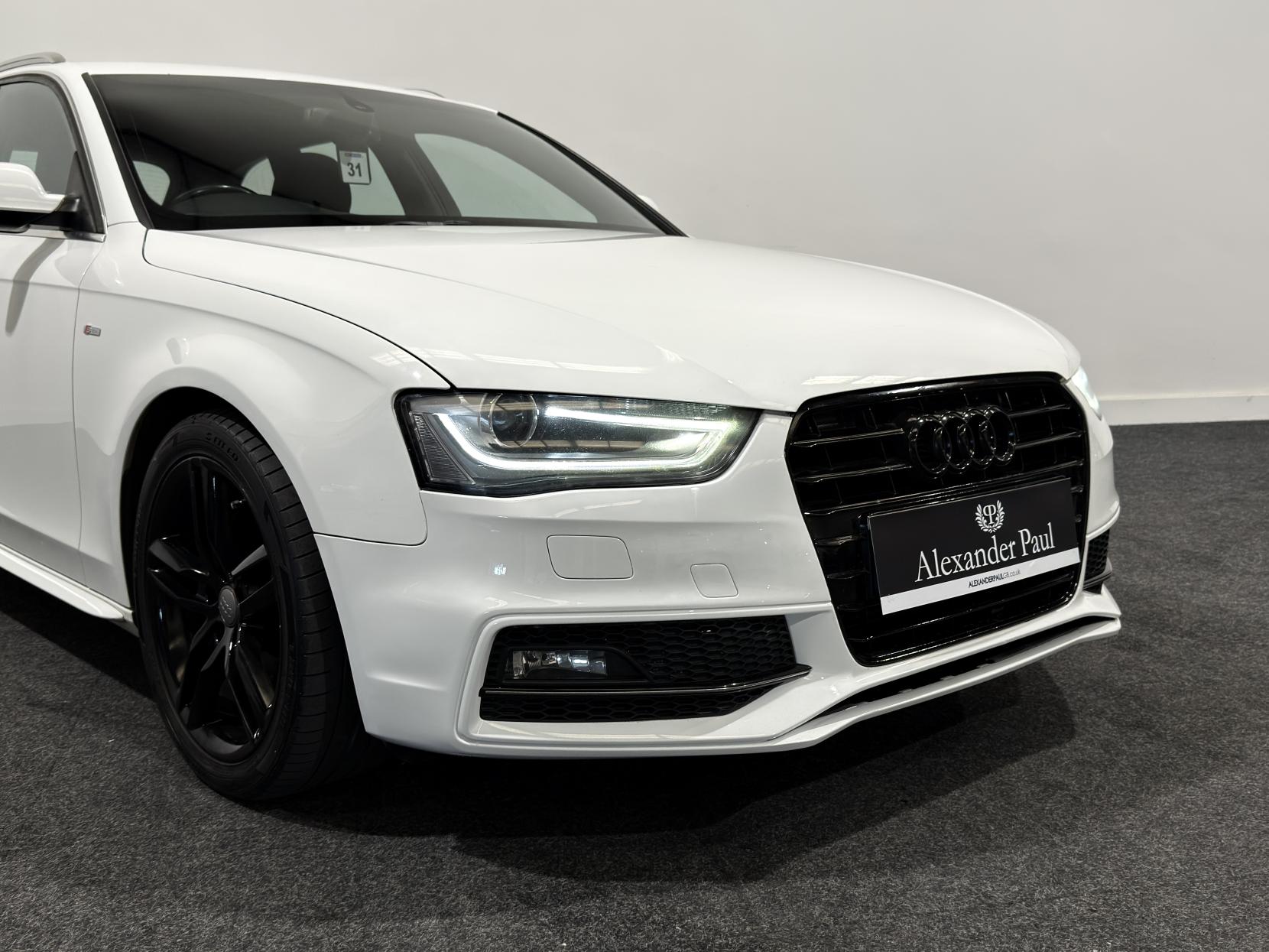 Audi A4 Avant 2.0 TDI S line Estate 5dr Diesel Manual Euro 5 (s/s) (177 ps)