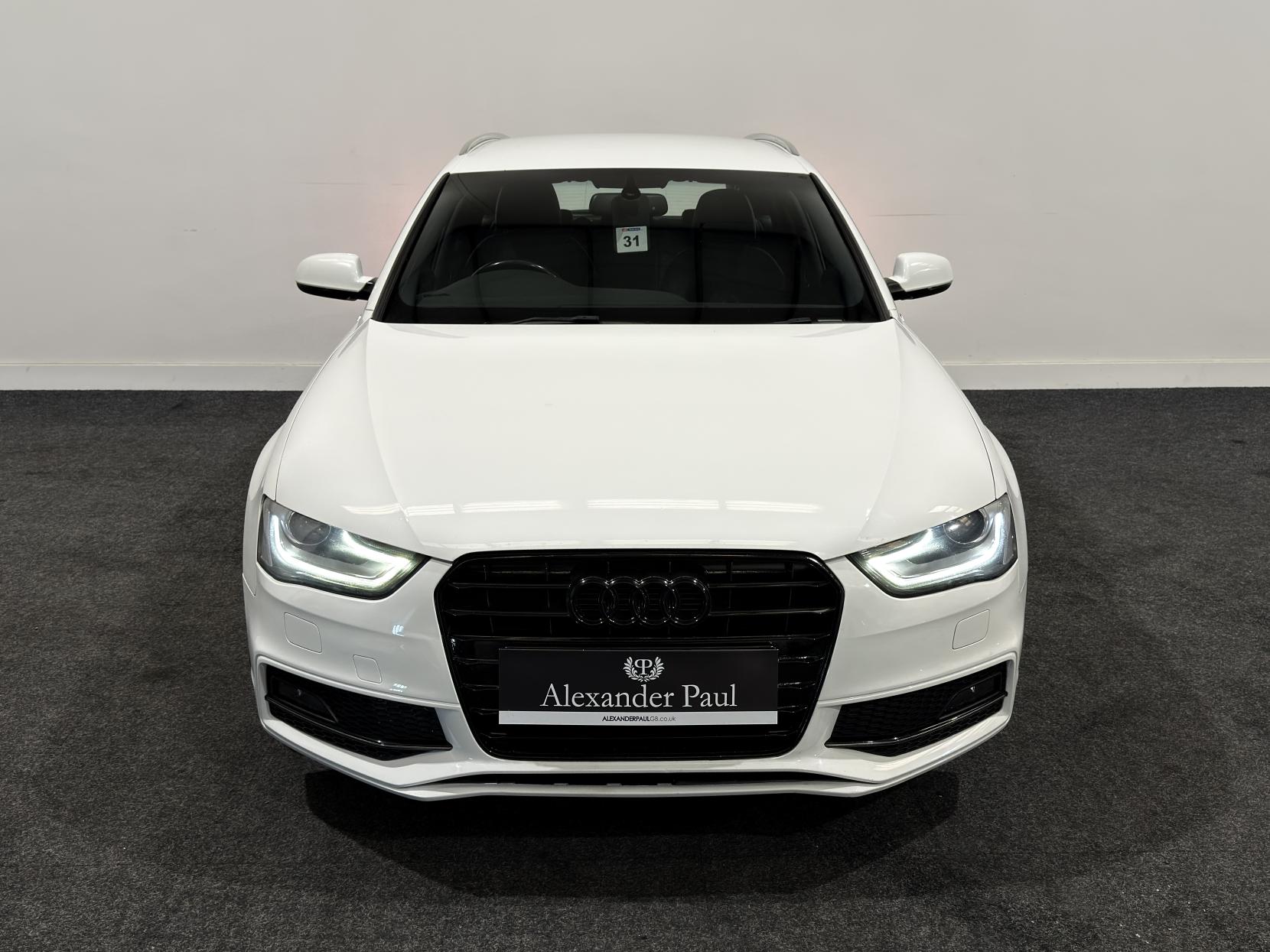 Audi A4 Avant 2.0 TDI S line Estate 5dr Diesel Manual Euro 5 (s/s) (177 ps)