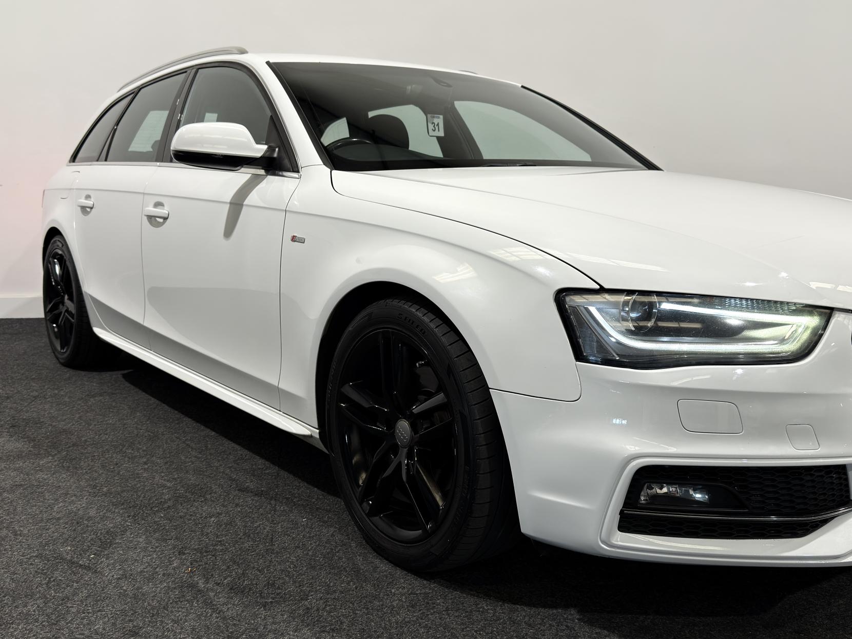 Audi A4 Avant 2.0 TDI S line Estate 5dr Diesel Manual Euro 5 (s/s) (177 ps)