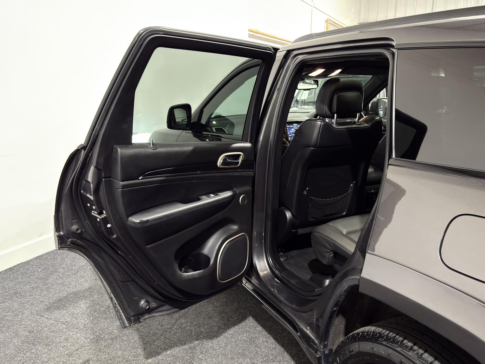 Jeep Grand Cherokee 3.0 V6 CRD Summit SUV 5dr Diesel Auto 4WD Euro 6 (247 bhp)