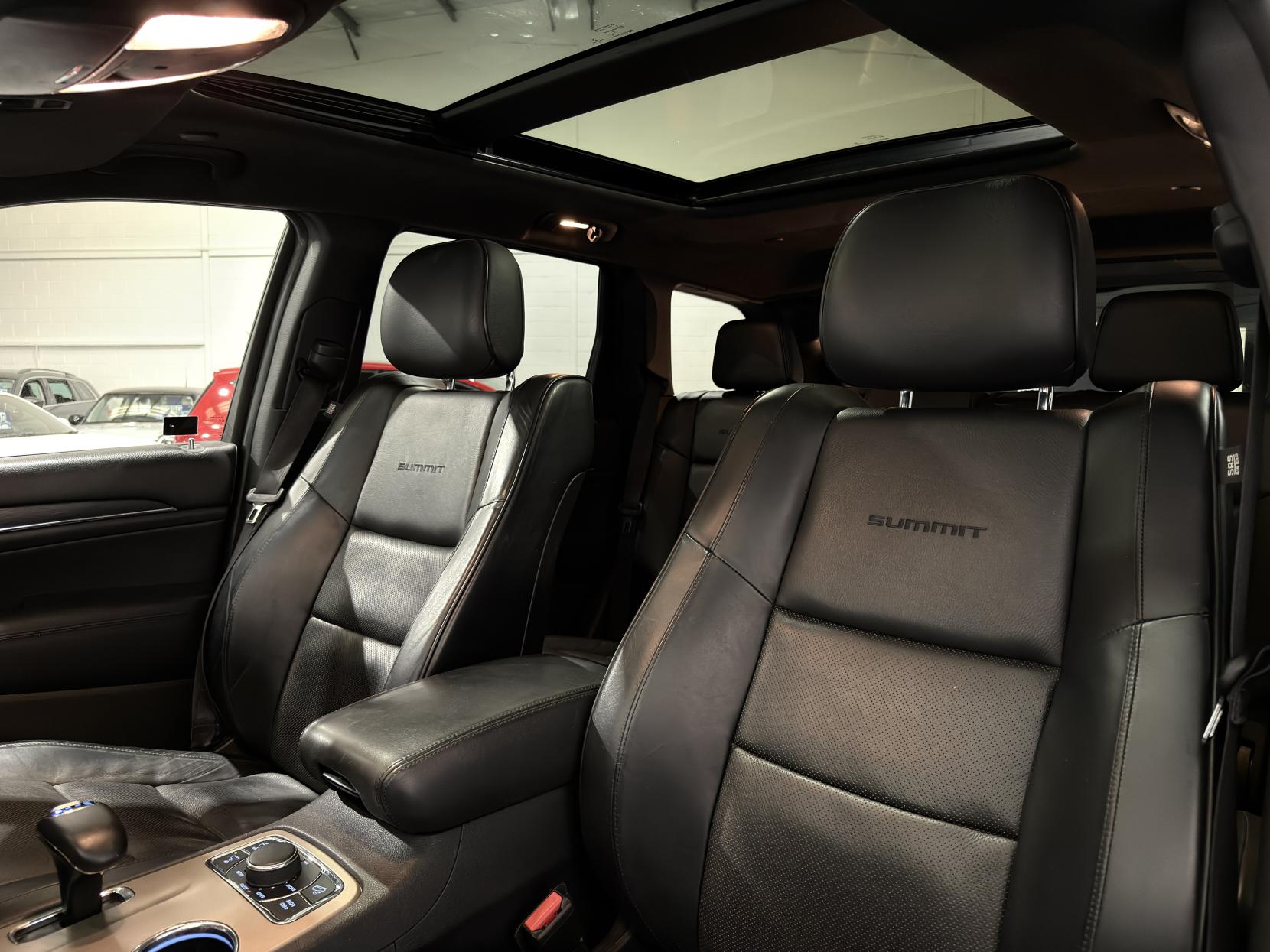 Jeep Grand Cherokee 3.0 V6 CRD Summit SUV 5dr Diesel Auto 4WD Euro 6 (247 bhp)