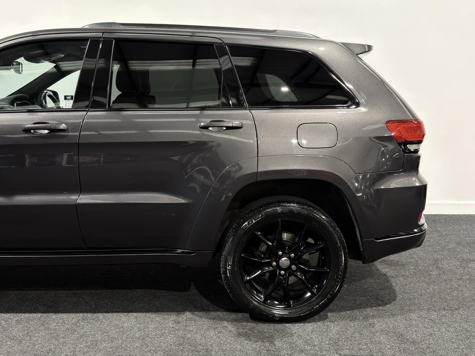 Jeep Grand Cherokee 3.0 V6 CRD Summit SUV 5dr Diesel Auto 4WD Euro 6 (247 bhp)
