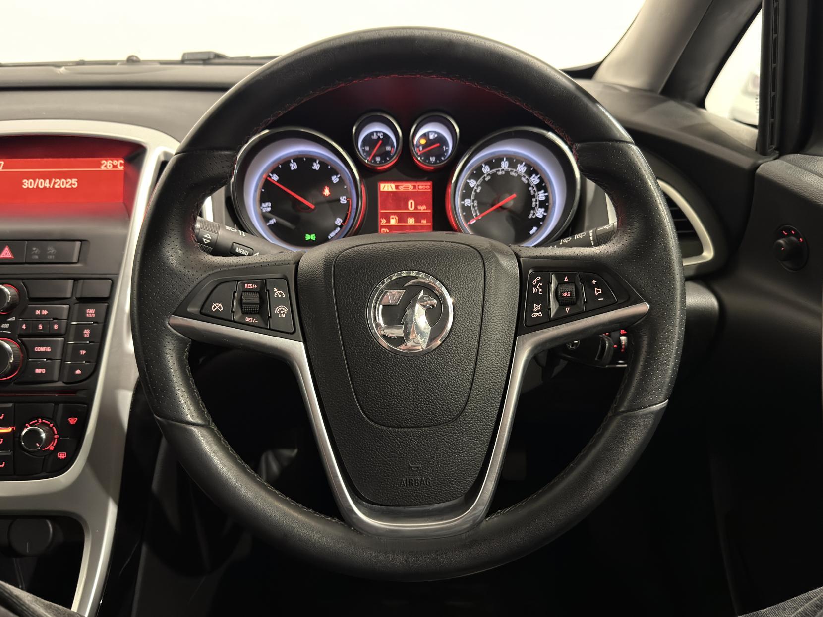 Vauxhall Astra 2.0 CDTi ecoFLEX SRi Hatchback 5dr Diesel Manual Euro 5 (s/s) (165 ps)