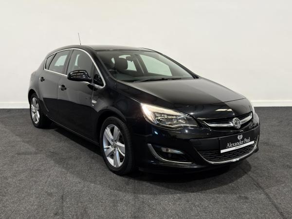 Vauxhall Astra 2.0 CDTi ecoFLEX SRi Hatchback 5dr Diesel Manual Euro 5 (s/s) (165 ps)