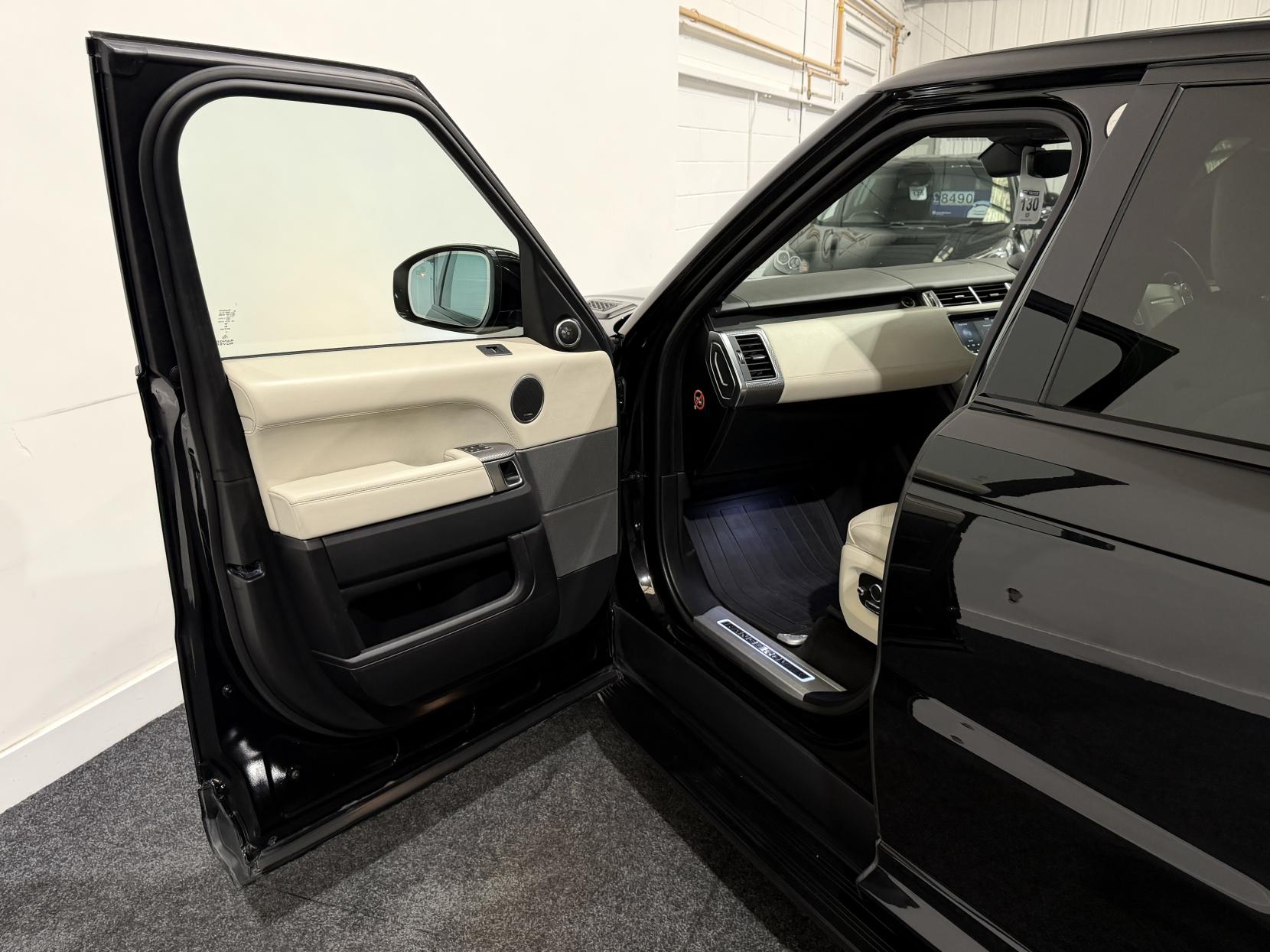 Land Rover Range Rover Sport 4.4 SD V8 Autobiography Dynamic SUV 5dr Diesel Auto 4WD Euro 6 (s/s) (339 ps)