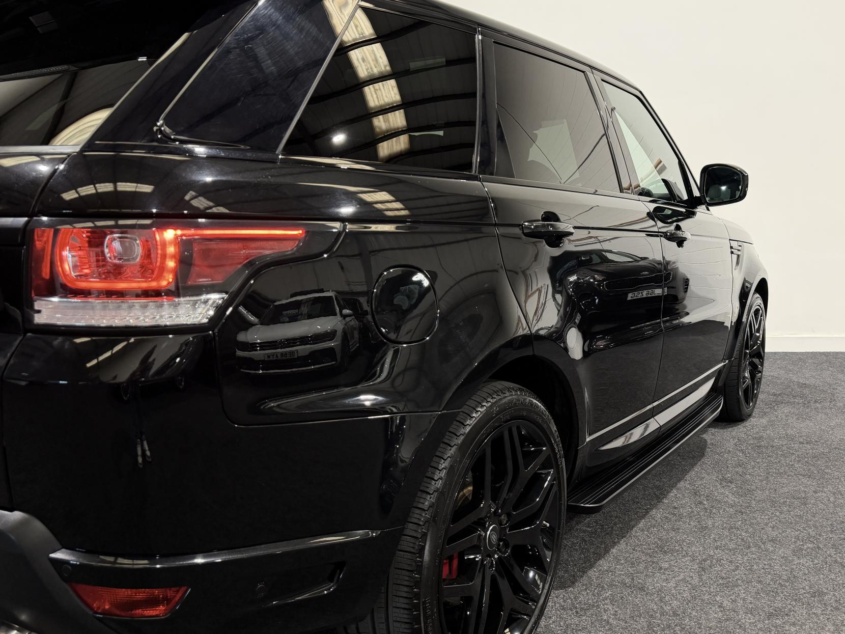 Land Rover Range Rover Sport 4.4 SD V8 Autobiography Dynamic SUV 5dr Diesel Auto 4WD Euro 6 (s/s) (339 ps)