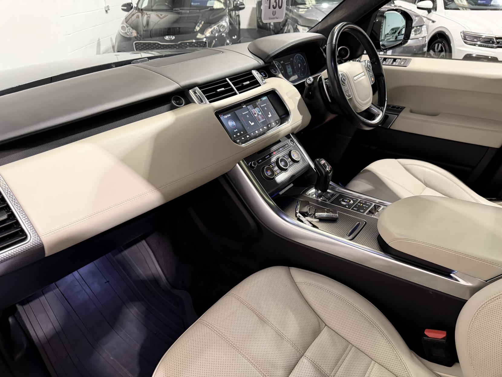 Land Rover Range Rover Sport 4.4 SD V8 Autobiography Dynamic SUV 5dr Diesel Auto 4WD Euro 6 (s/s) (339 ps)