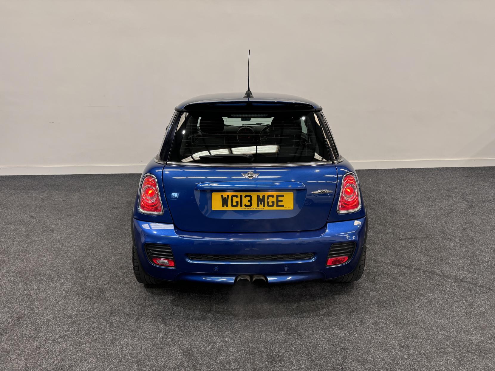 MINI Hatch 1.6 John Cooper Works Hatchback 3dr Petrol Auto Euro 5 (211 ps)