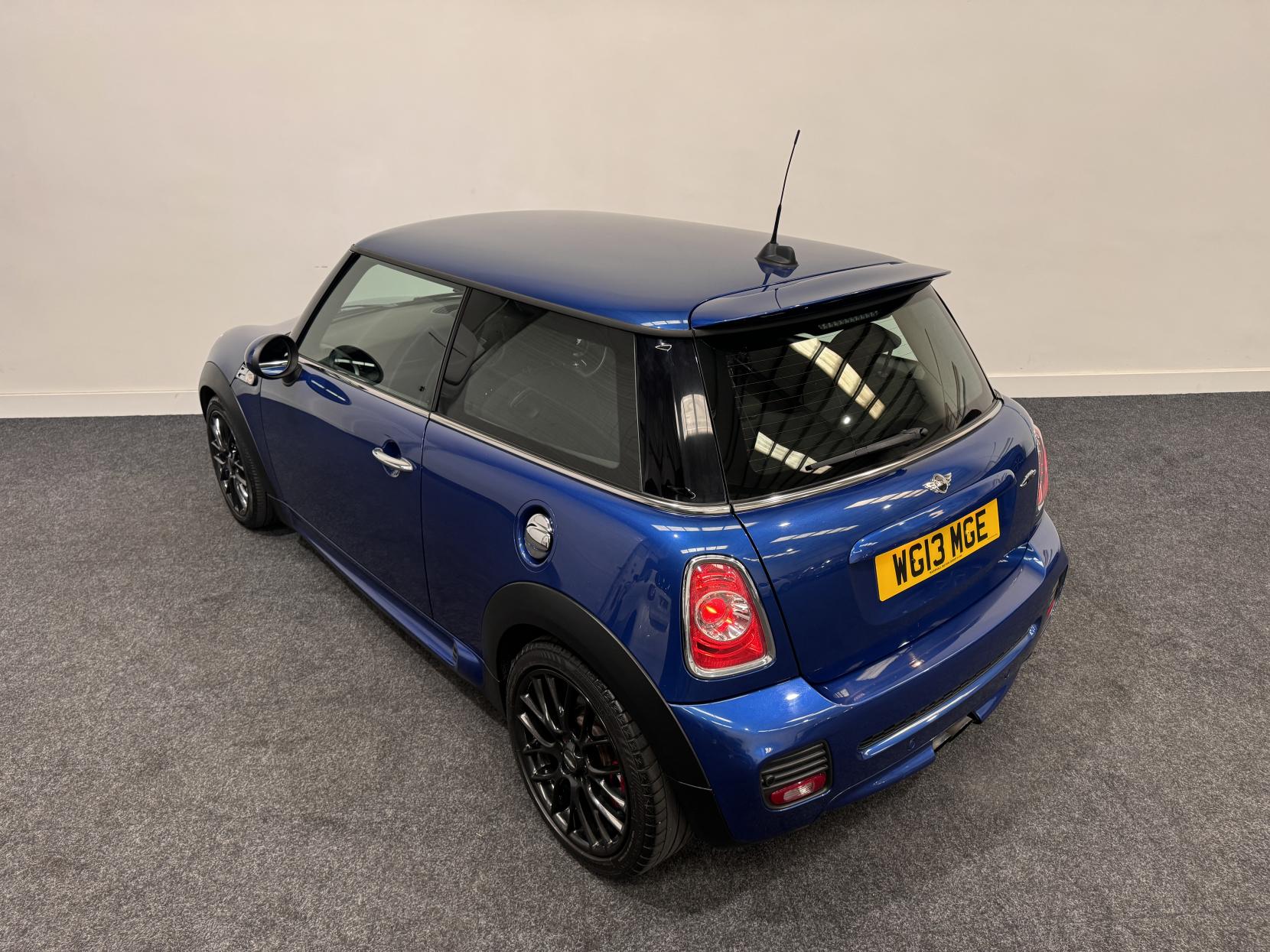 MINI Hatch 1.6 John Cooper Works Hatchback 3dr Petrol Auto Euro 5 (211 ps)