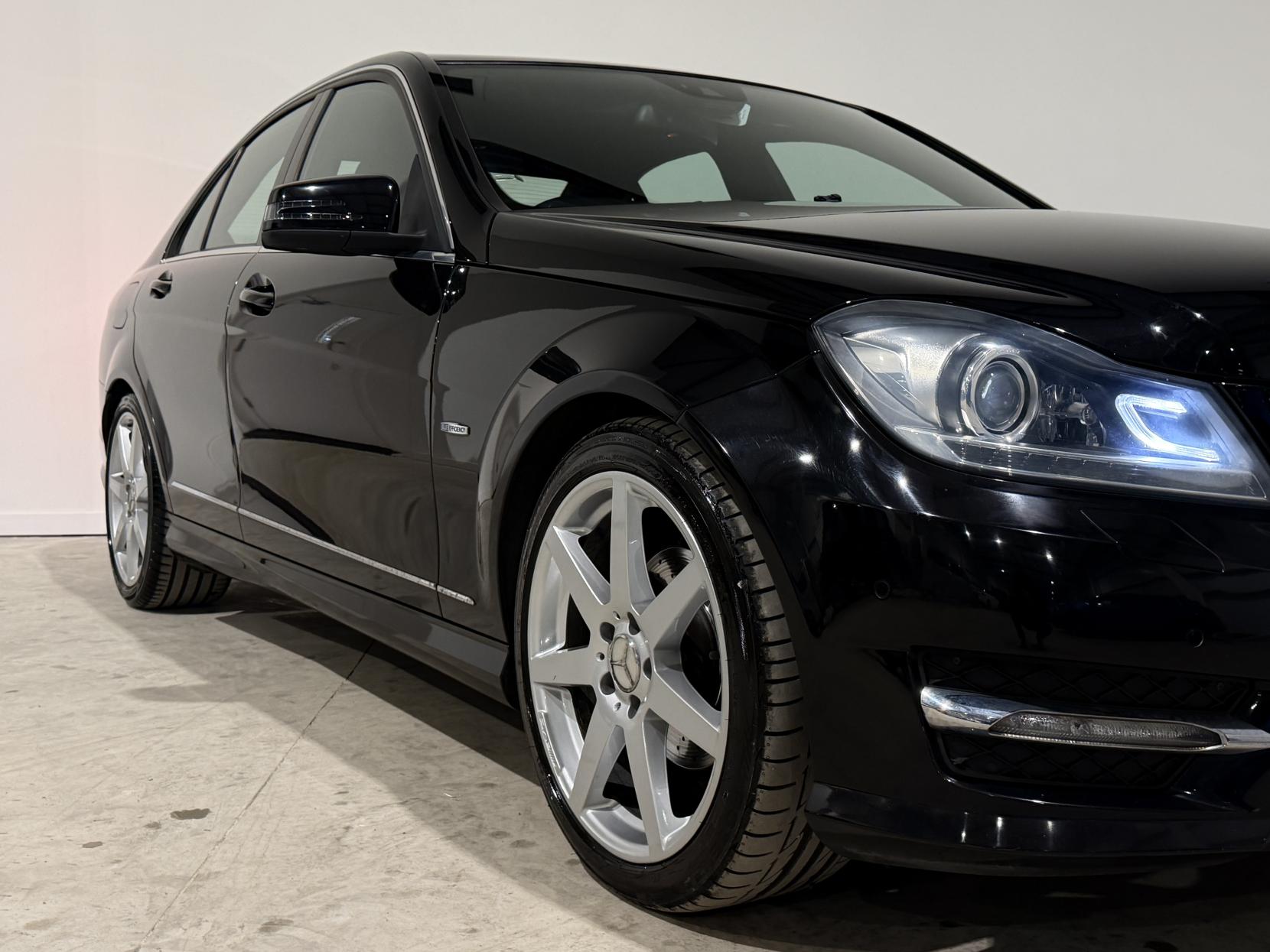 Mercedes-Benz C Class 2.1 C250 CDI BlueEfficiency Sport Saloon 4dr Diesel G-Tronic+ Euro 5 (s/s) (204 ps)