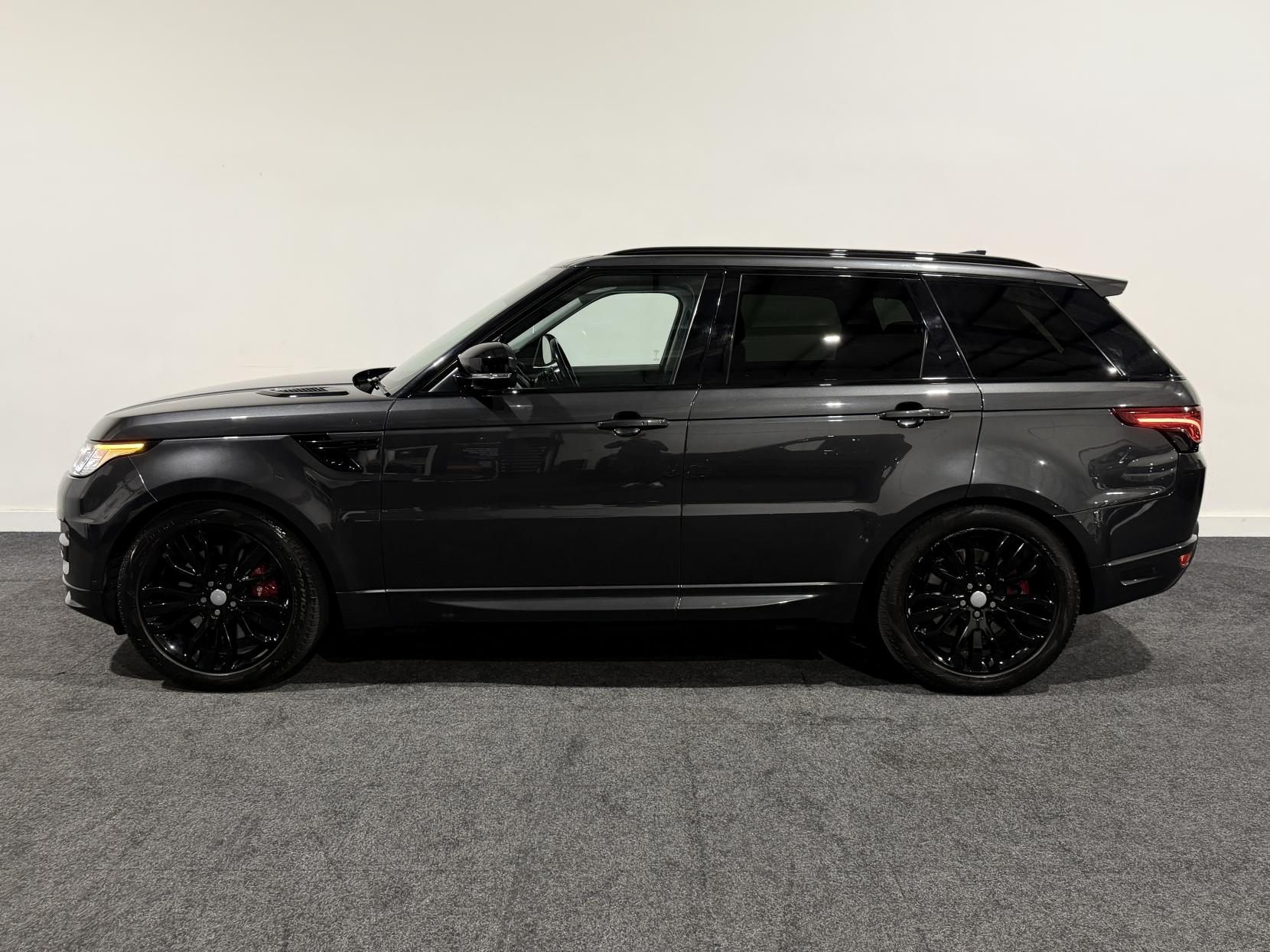 Land Rover Range Rover Sport 3.0 SD V6 Autobiography Dynamic SUV 5dr Diesel Auto 4WD Euro 6 (s/s) (306 ps)