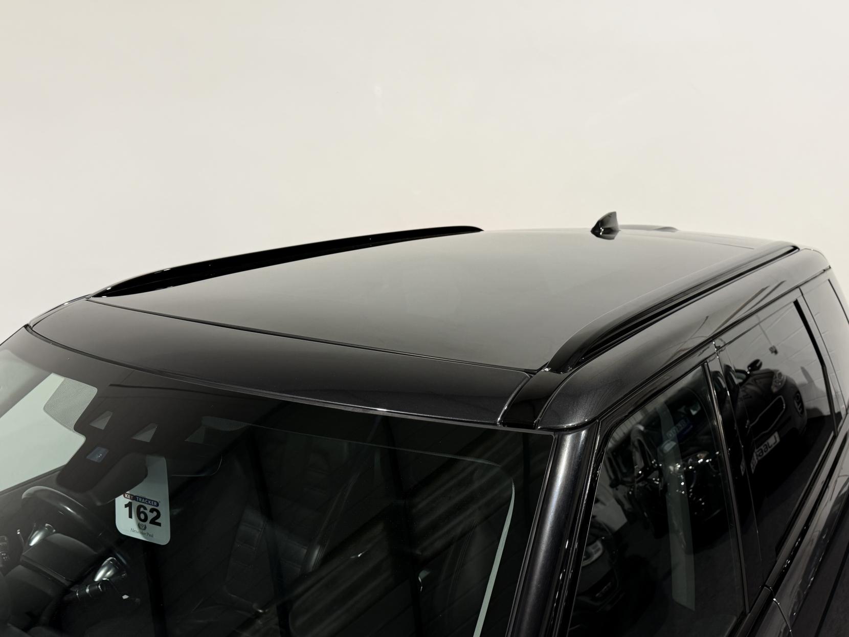 Land Rover Range Rover Sport 3.0 SD V6 Autobiography Dynamic SUV 5dr Diesel Auto 4WD Euro 6 (s/s) (306 ps)