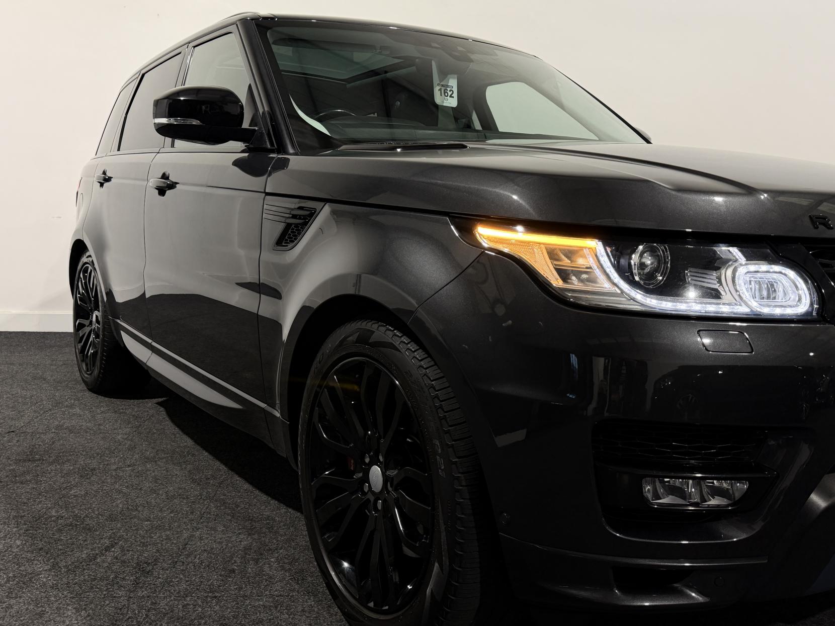 Land Rover Range Rover Sport 3.0 SD V6 Autobiography Dynamic SUV 5dr Diesel Auto 4WD Euro 6 (s/s) (306 ps)