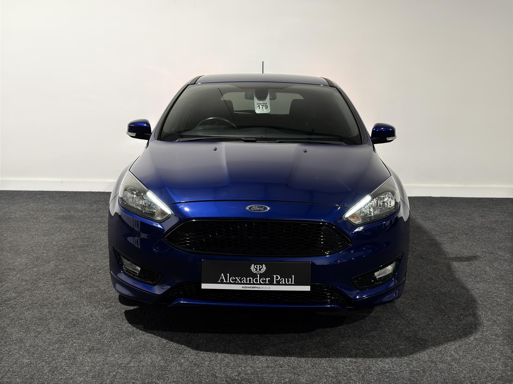 Ford Focus 1.5T EcoBoost ST-Line X Hatchback 5dr Petrol Manual Euro 6 (s/s) (182 ps)