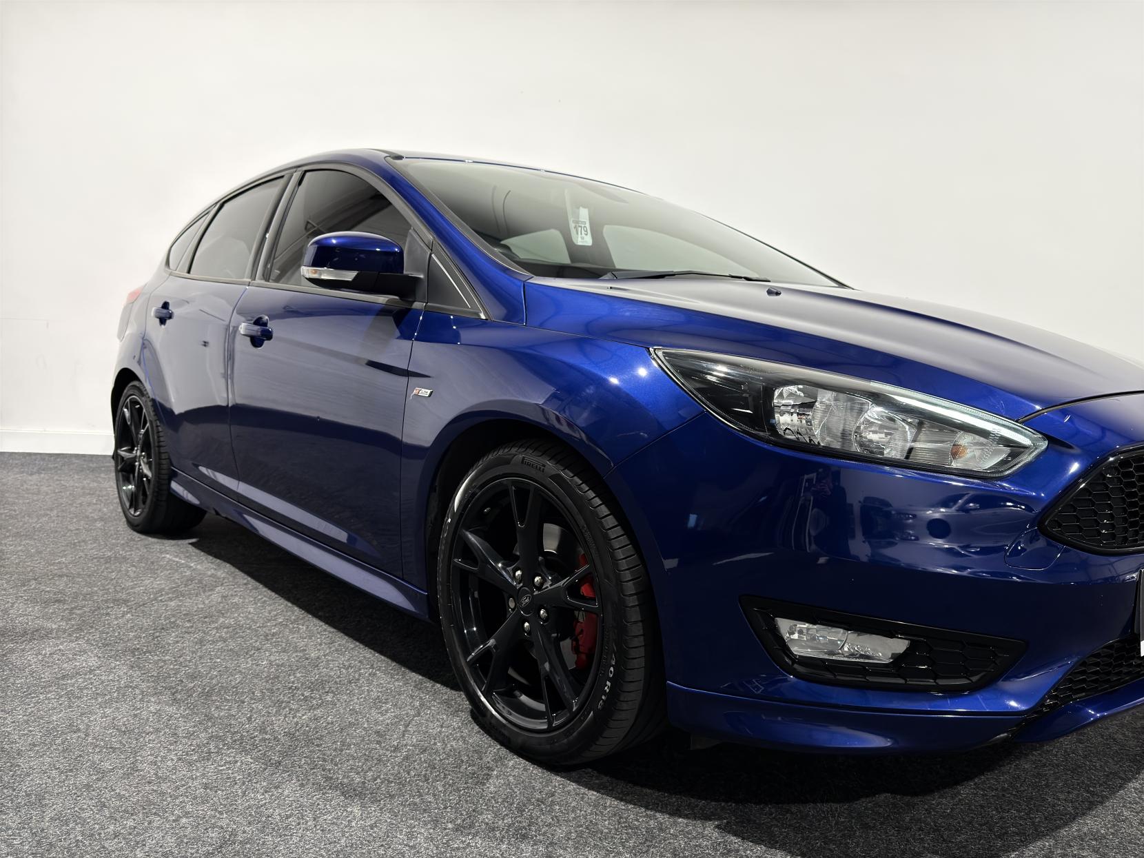 Ford Focus 1.5T EcoBoost ST-Line X Hatchback 5dr Petrol Manual Euro 6 (s/s) (182 ps)