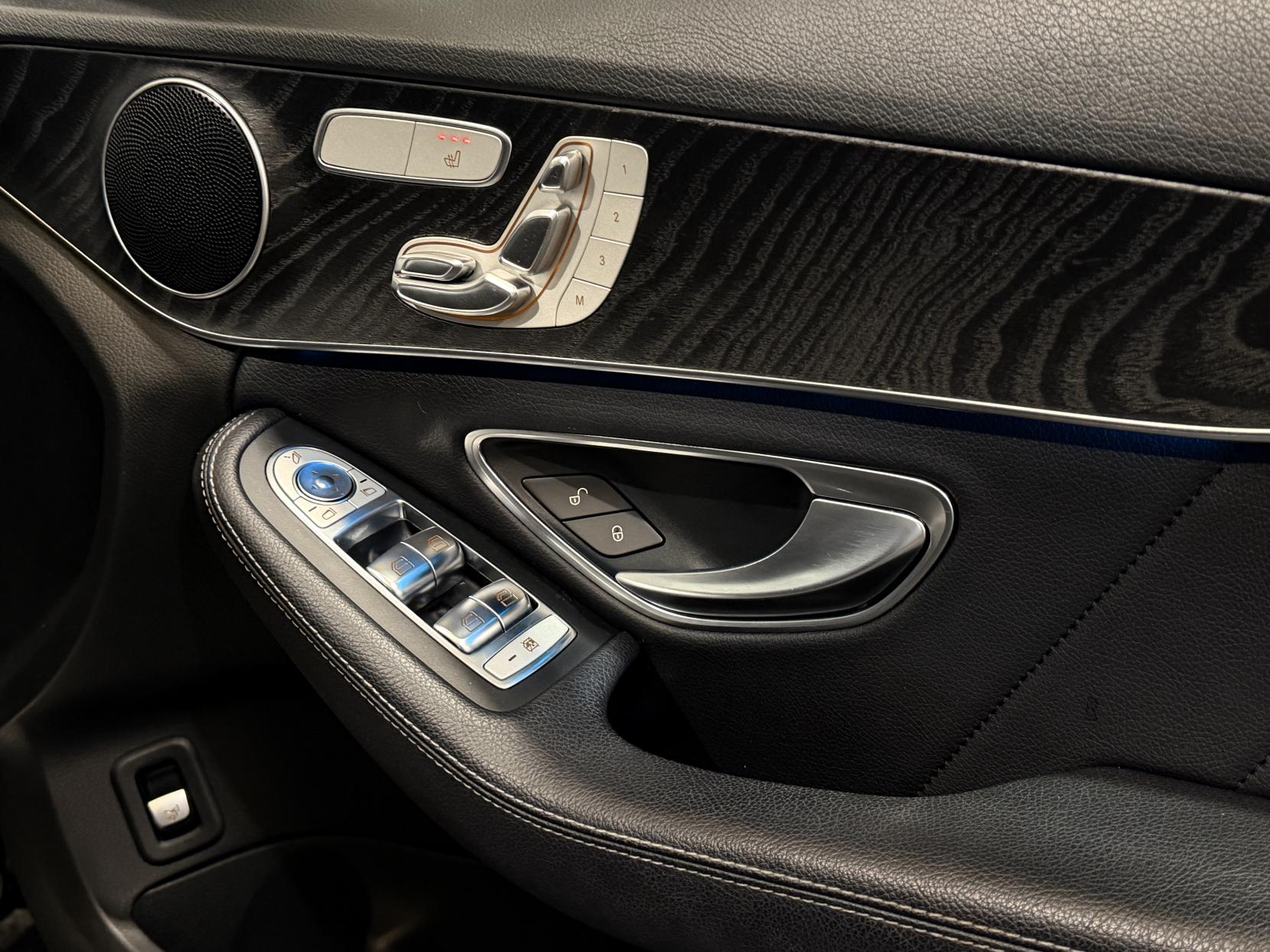 Mercedes-Benz C Class 2.1 C250d AMG Line (Premium) Estate 5dr Diesel G-Tronic+ 4MATIC Euro 6 (s/s) (204 ps)