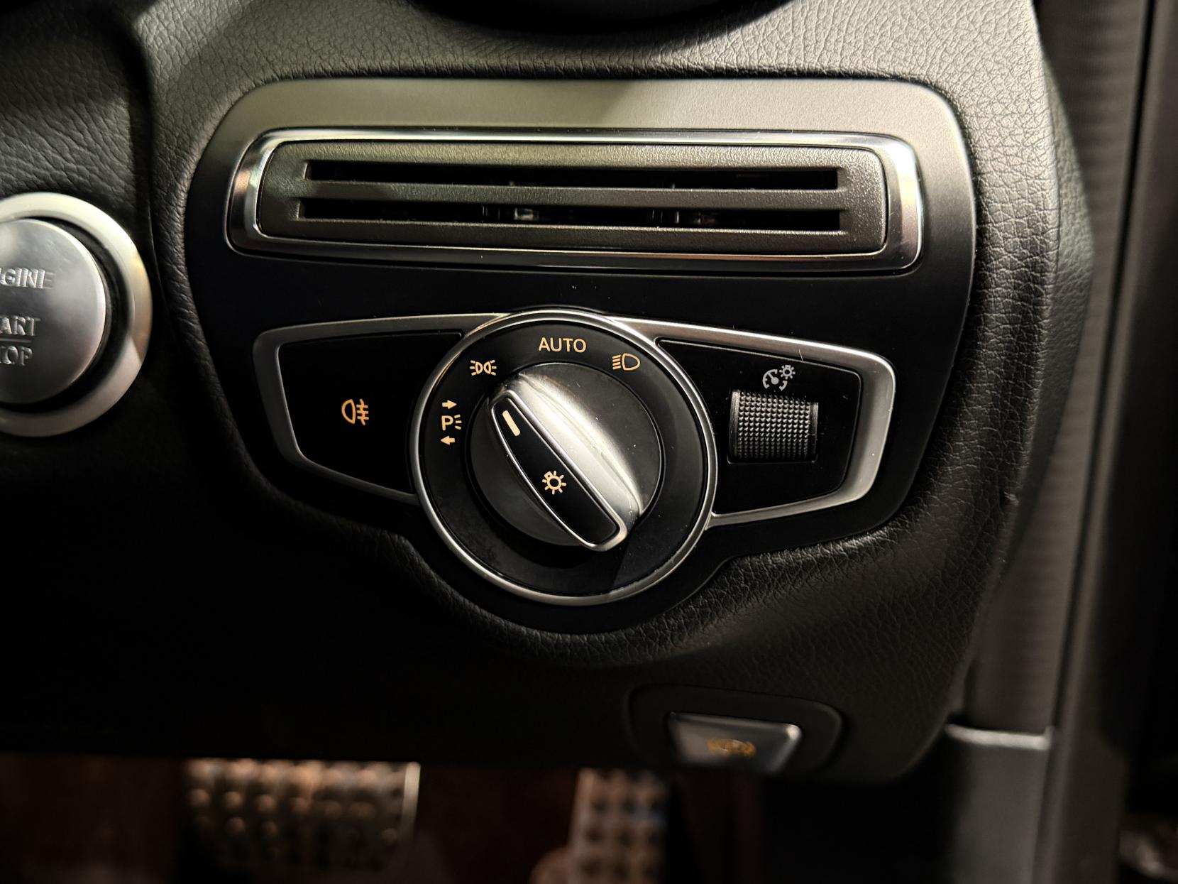 Mercedes-Benz C Class 2.1 C250d AMG Line (Premium) Estate 5dr Diesel G-Tronic+ 4MATIC Euro 6 (s/s) (204 ps)