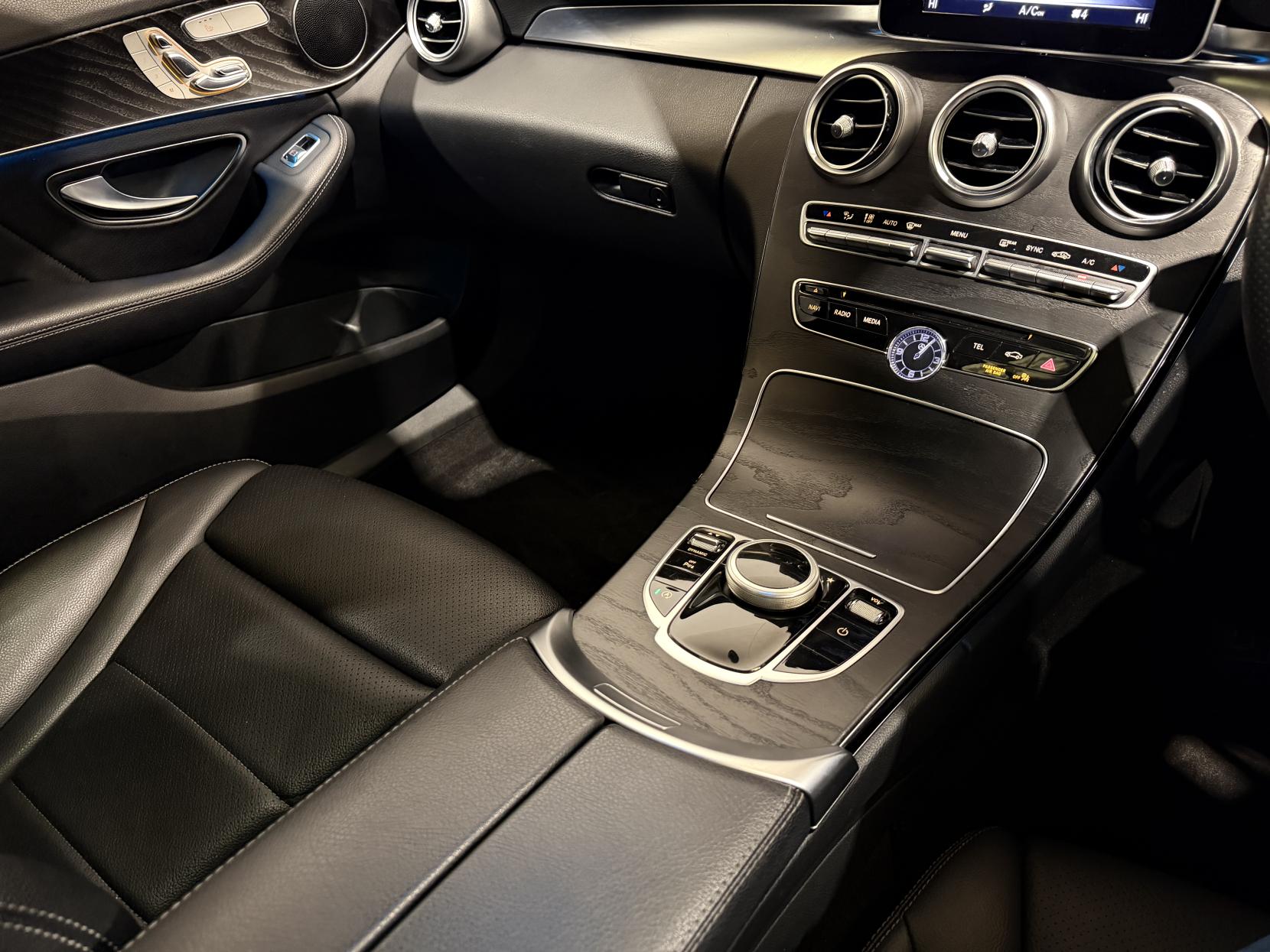 Mercedes-Benz C Class 2.1 C250d AMG Line (Premium) Estate 5dr Diesel G-Tronic+ 4MATIC Euro 6 (s/s) (204 ps)