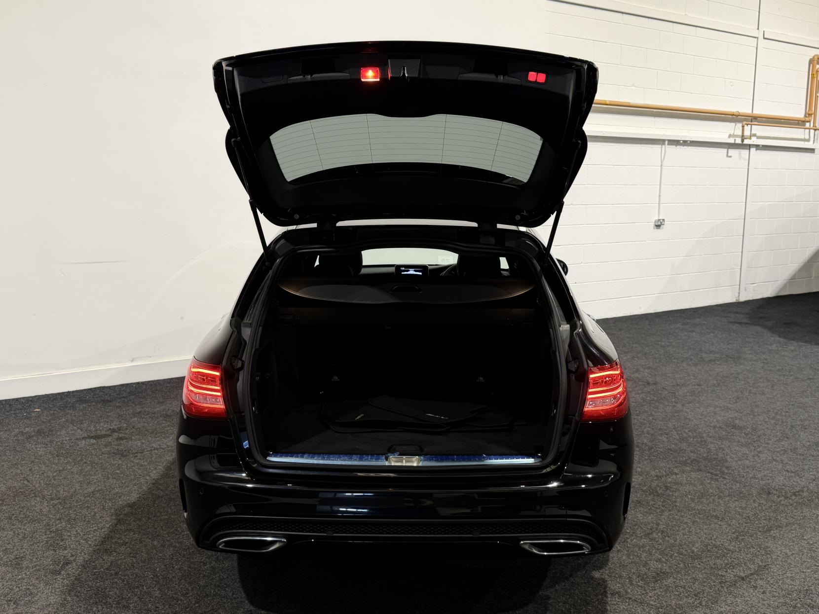 Mercedes-Benz C Class 2.1 C250d AMG Line (Premium) Estate 5dr Diesel G-Tronic+ 4MATIC Euro 6 (s/s) (204 ps)