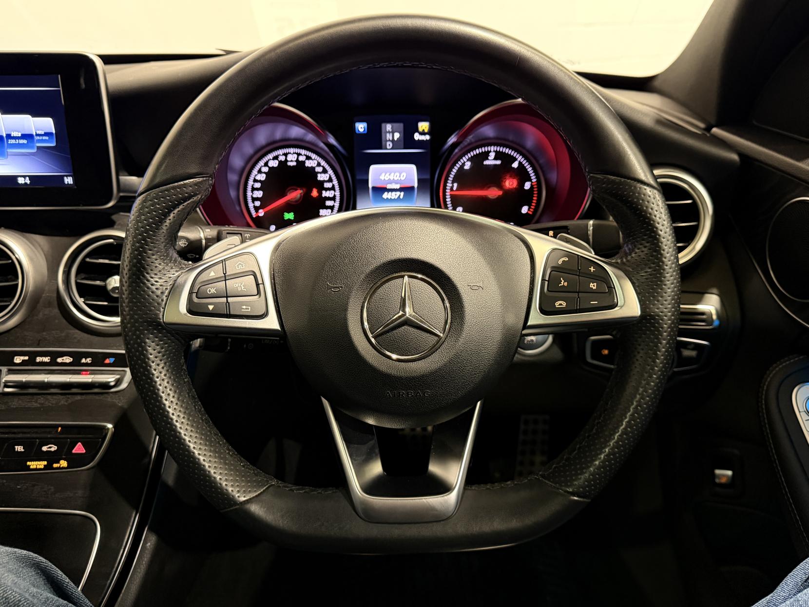 Mercedes-Benz C Class 2.1 C250d AMG Line (Premium) Estate 5dr Diesel G-Tronic+ 4MATIC Euro 6 (s/s) (204 ps)