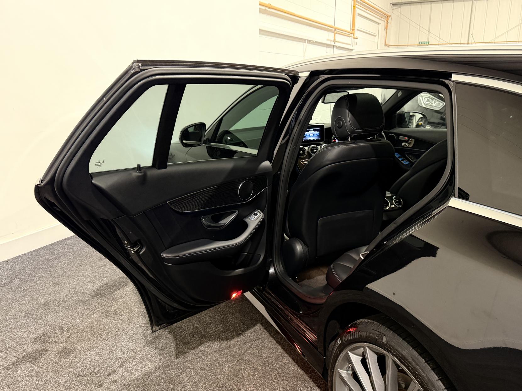 Mercedes-Benz C Class 2.1 C250d AMG Line (Premium) Estate 5dr Diesel G-Tronic+ 4MATIC Euro 6 (s/s) (204 ps)