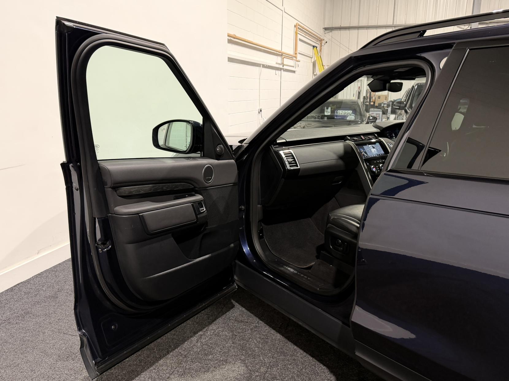 Land Rover Discovery 3.0 SD V6 HSE SUV 5dr Diesel Auto 4WD Euro 6 (s/s) (306 ps)