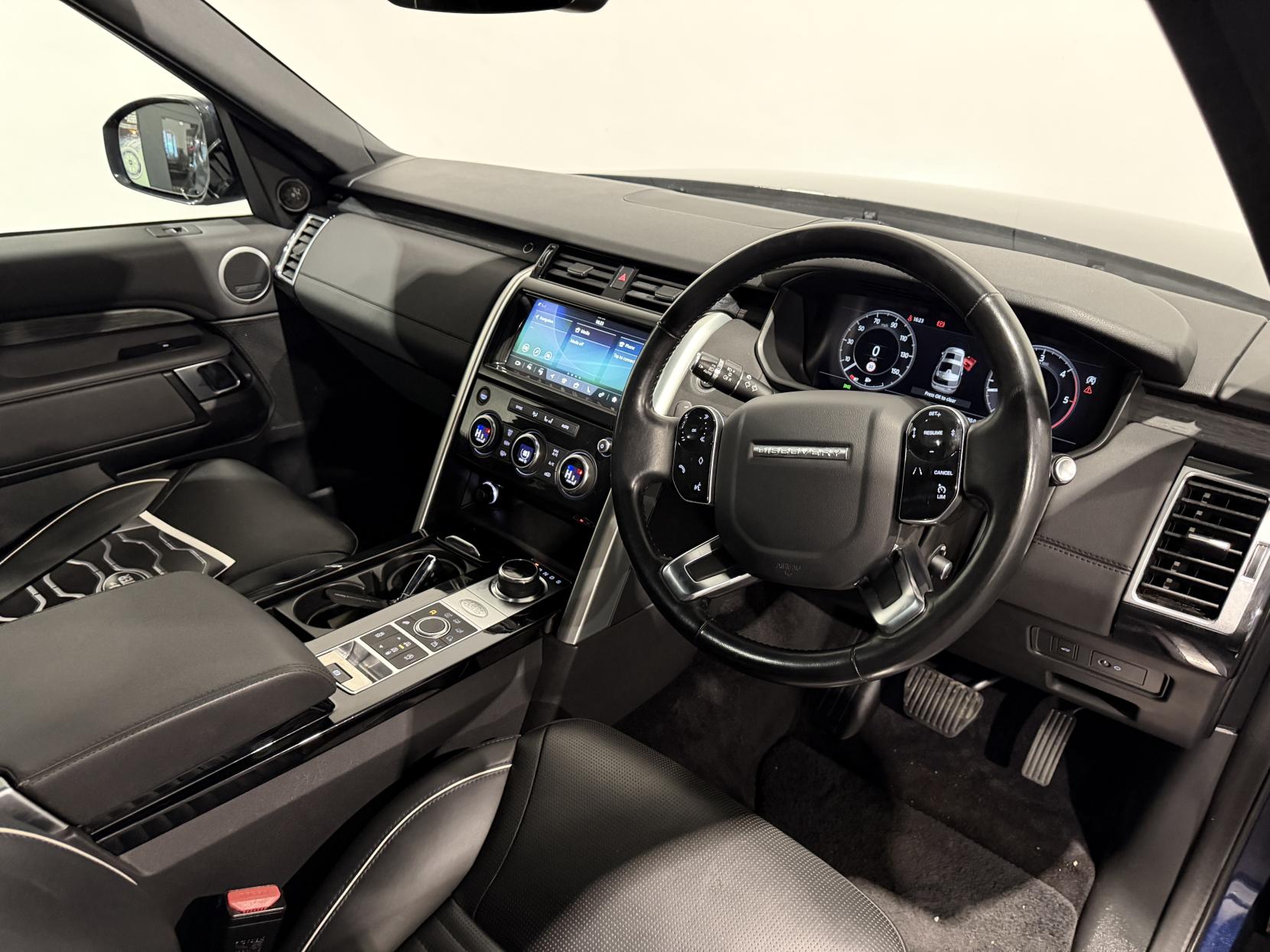 Land Rover Discovery 3.0 SD V6 HSE SUV 5dr Diesel Auto 4WD Euro 6 (s/s) (306 ps)