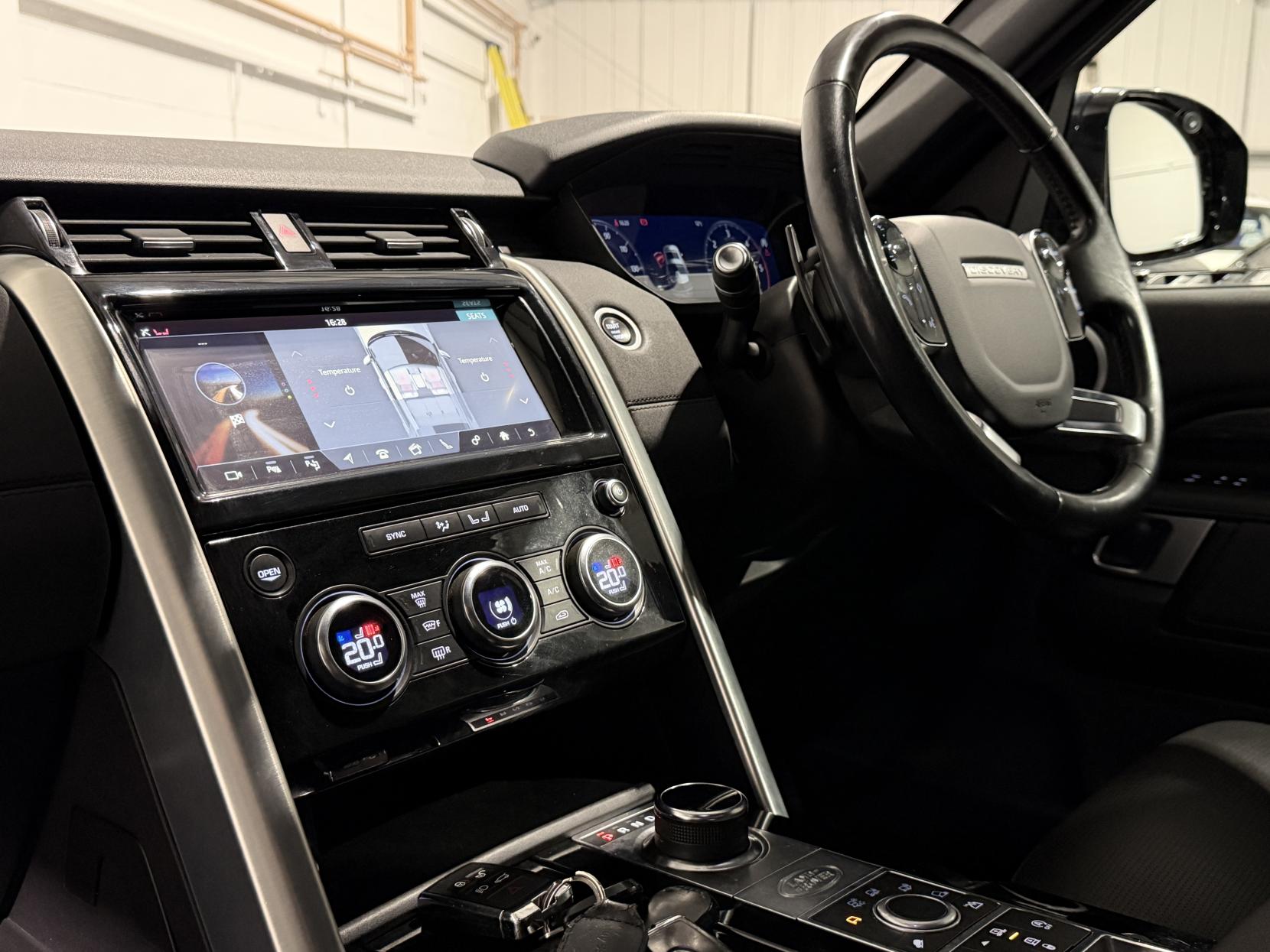 Land Rover Discovery 3.0 SD V6 HSE SUV 5dr Diesel Auto 4WD Euro 6 (s/s) (306 ps)