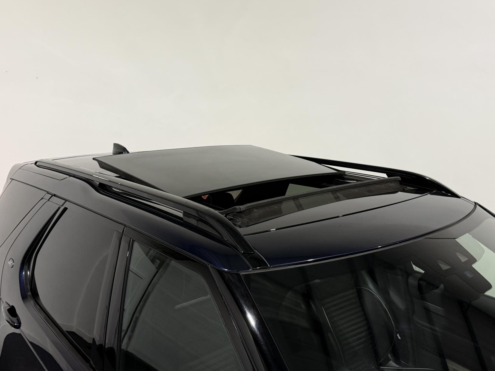 Land Rover Discovery 3.0 SD V6 HSE SUV 5dr Diesel Auto 4WD Euro 6 (s/s) (306 ps)