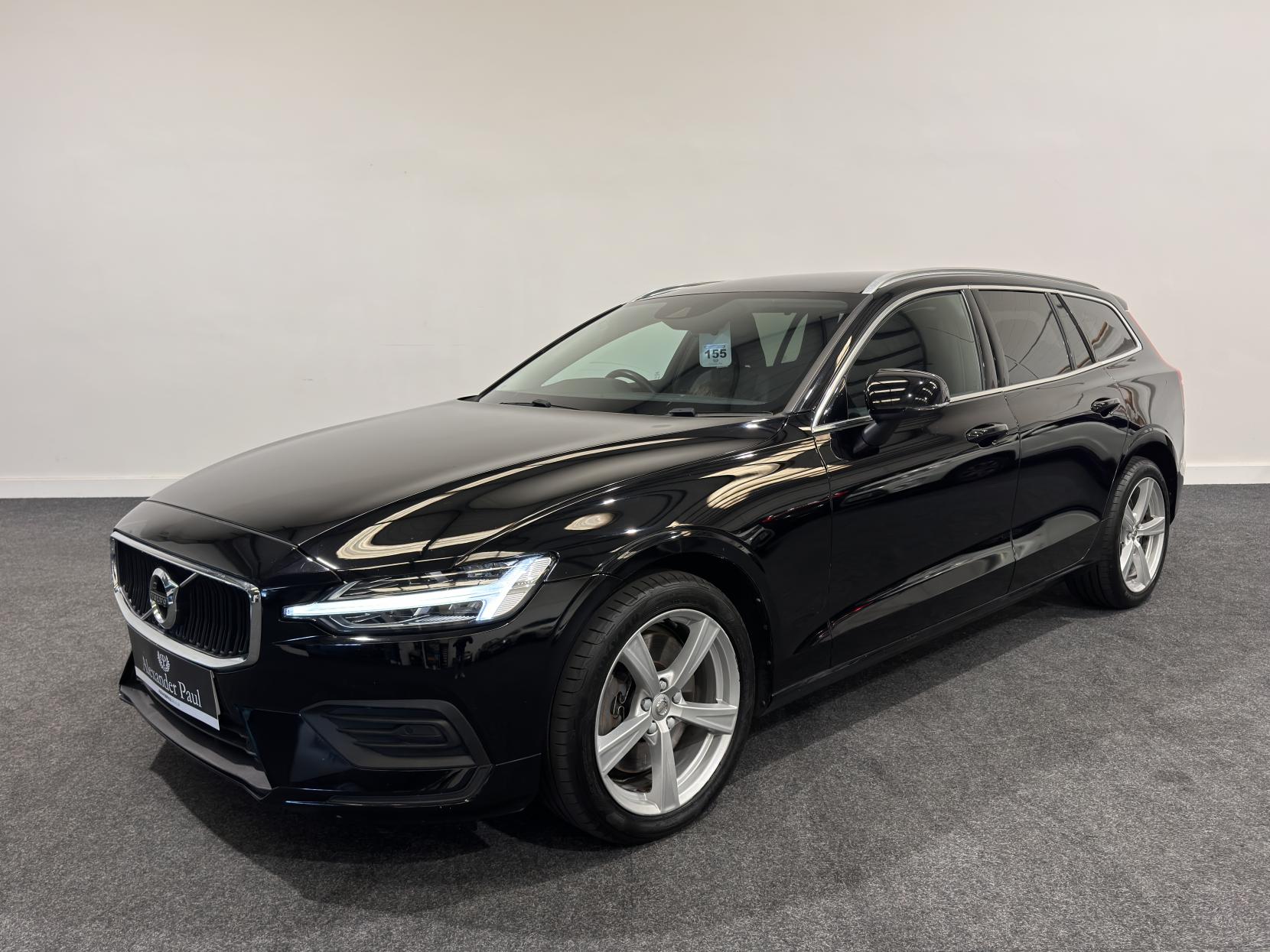 Volvo V60 2.0 B5 MHEV Momentum Estate 5dr Petrol Hybrid Auto Euro 6 (s/s) (250 ps)