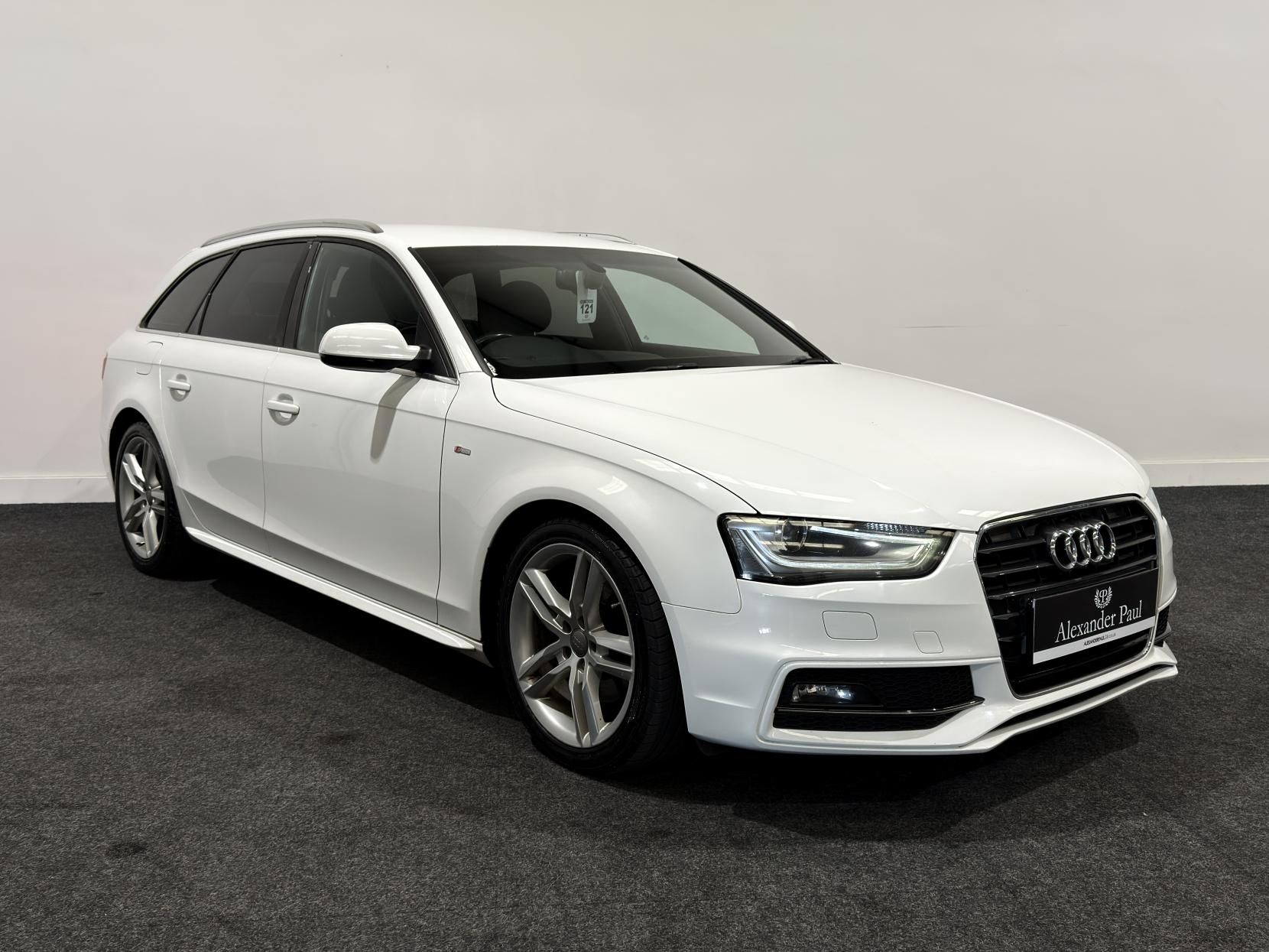 Audi A4 Avant 2.0 TDI S line Estate 5dr Diesel Manual Euro 5 (s/s) (143 ps)