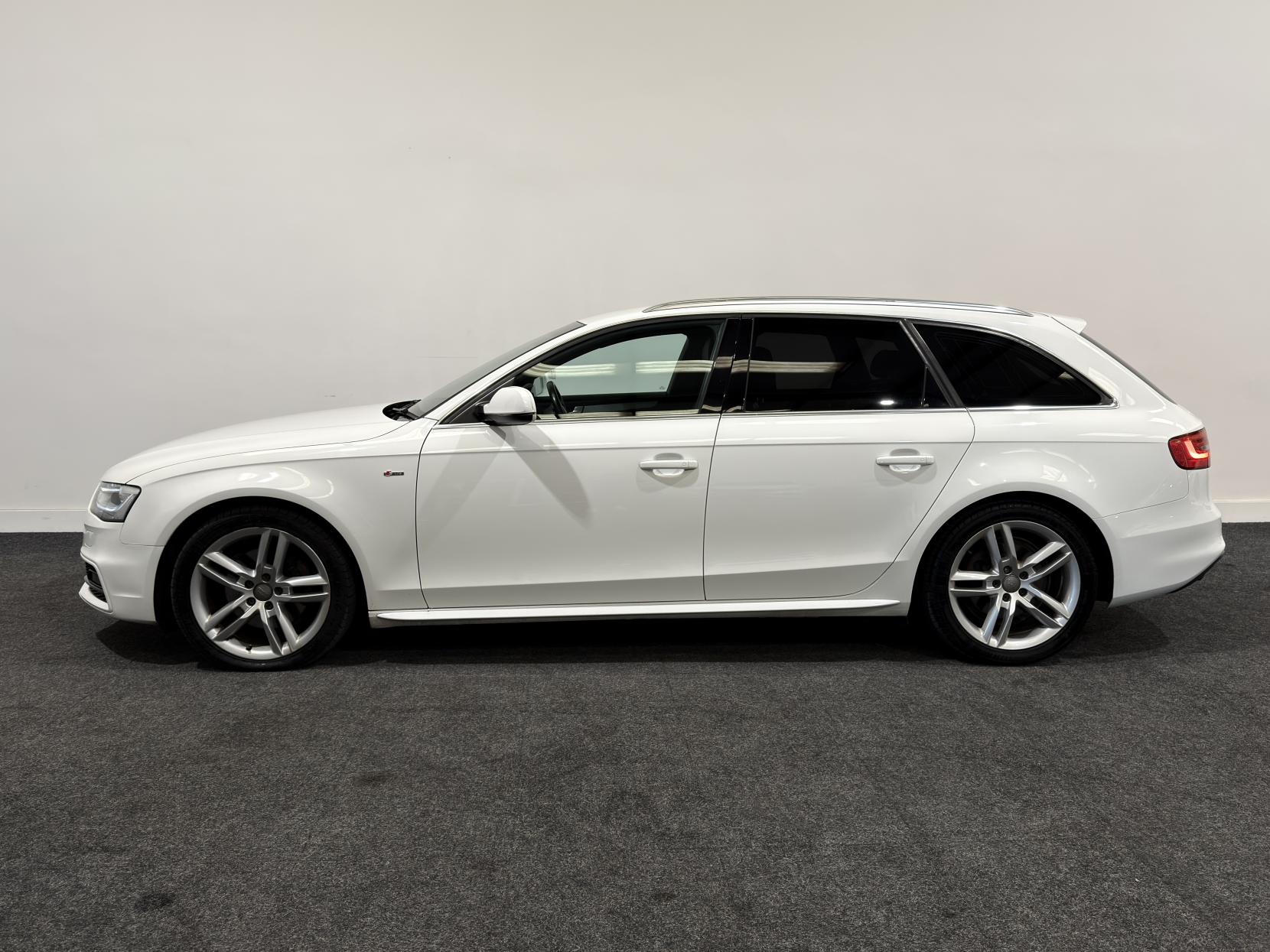 Audi A4 Avant 2.0 TDI S line Estate 5dr Diesel Manual Euro 5 (s/s) (143 ps)