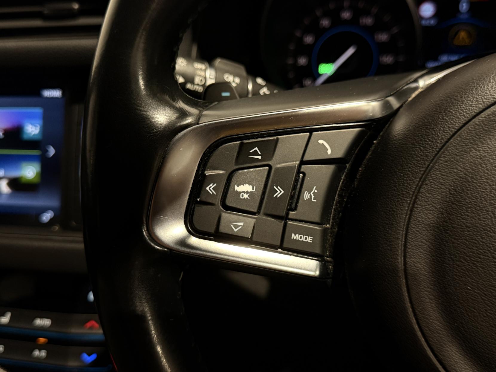 Jaguar XF 2.0d R-Sport Saloon 4dr Diesel Auto Euro 6 (s/s) (180 ps)